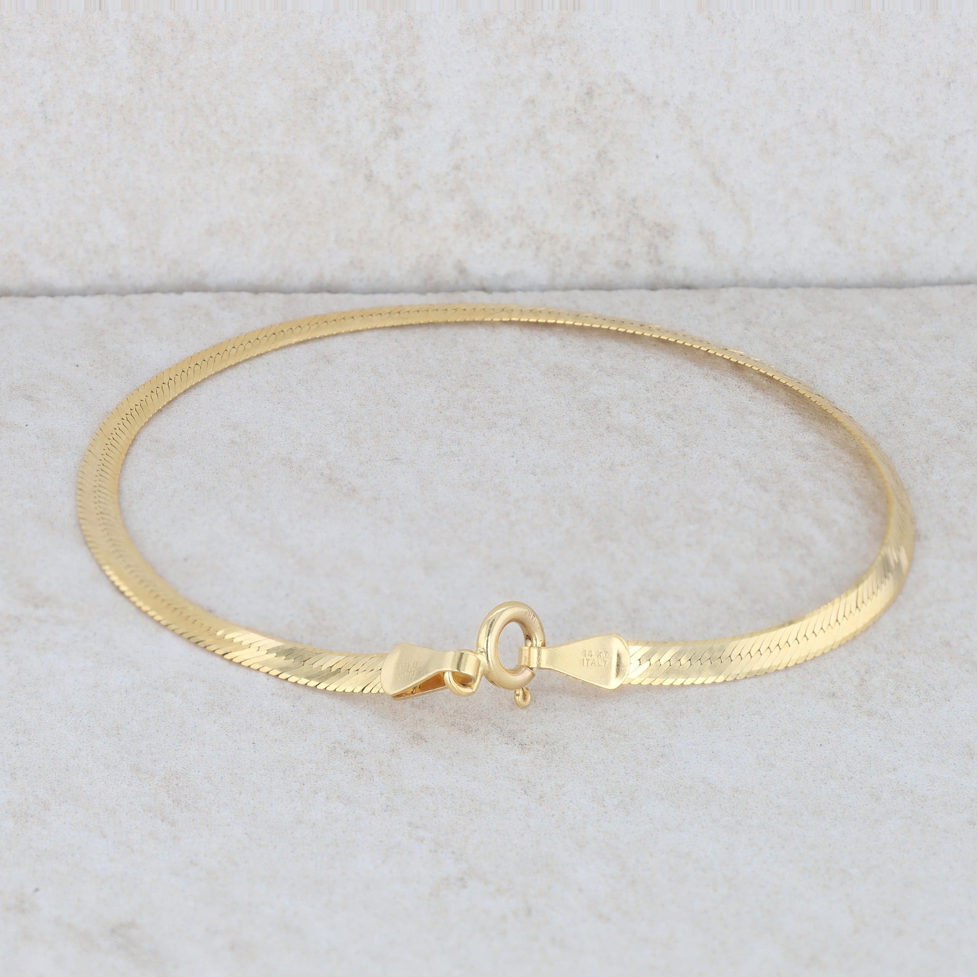 14k Yellow Gold Herringbone Bracelet 7" 2.46g