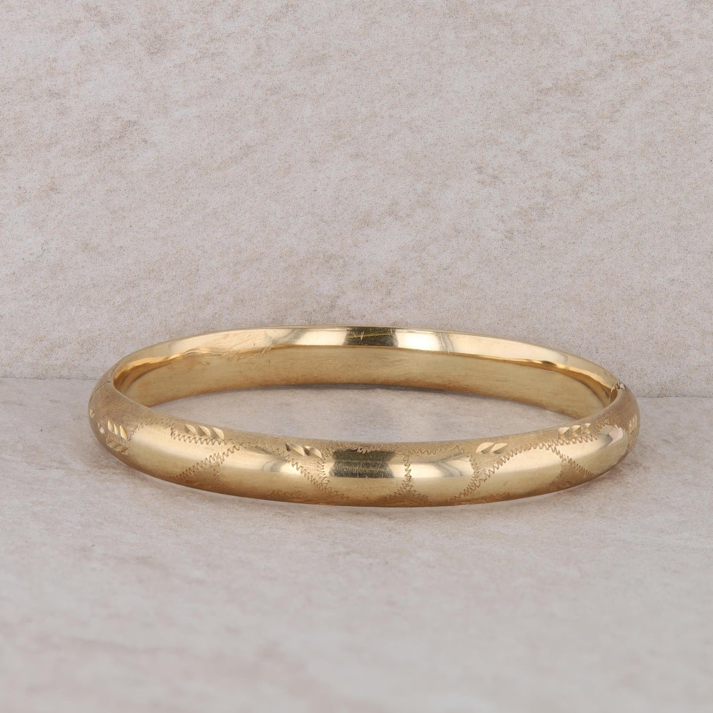 14k Yellow Gold Engraved Design Bangle 8.67g