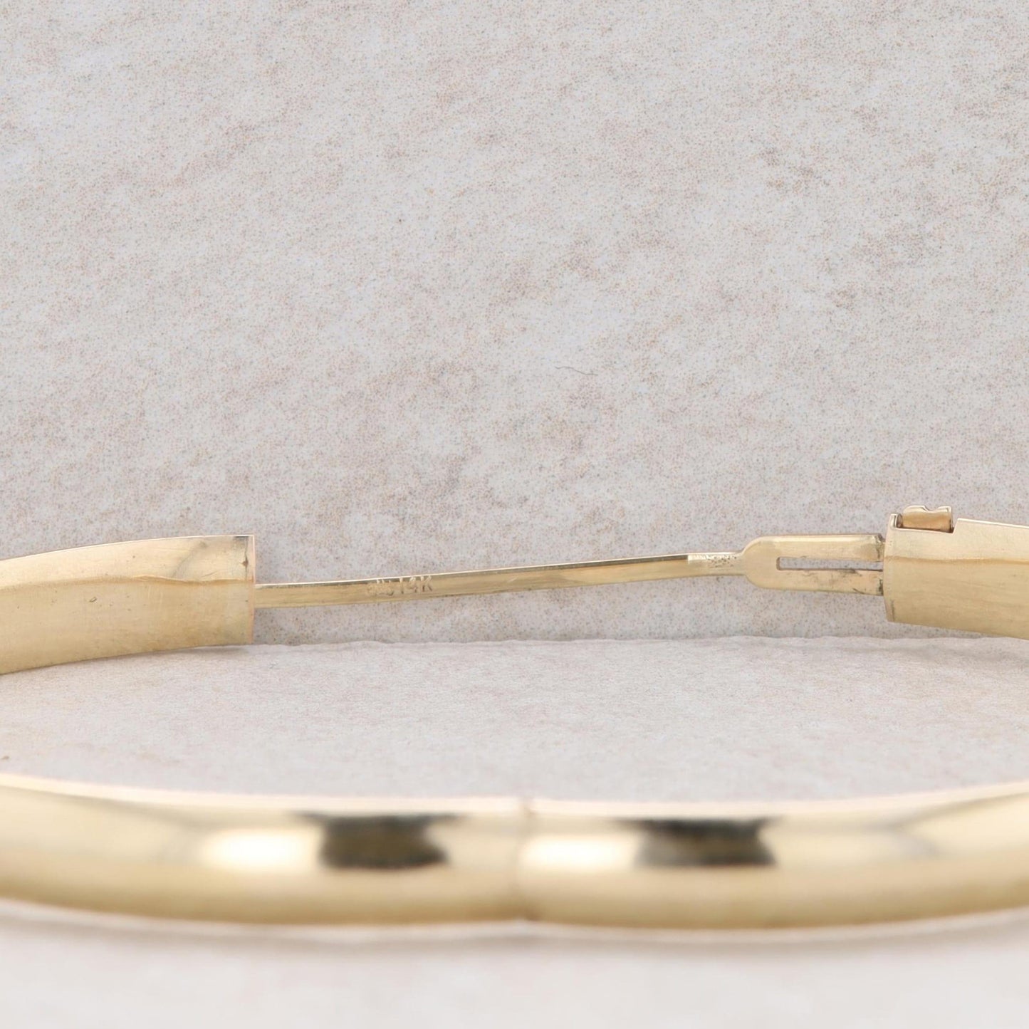 14k Yellow Gold Polished Bangle 7.83g