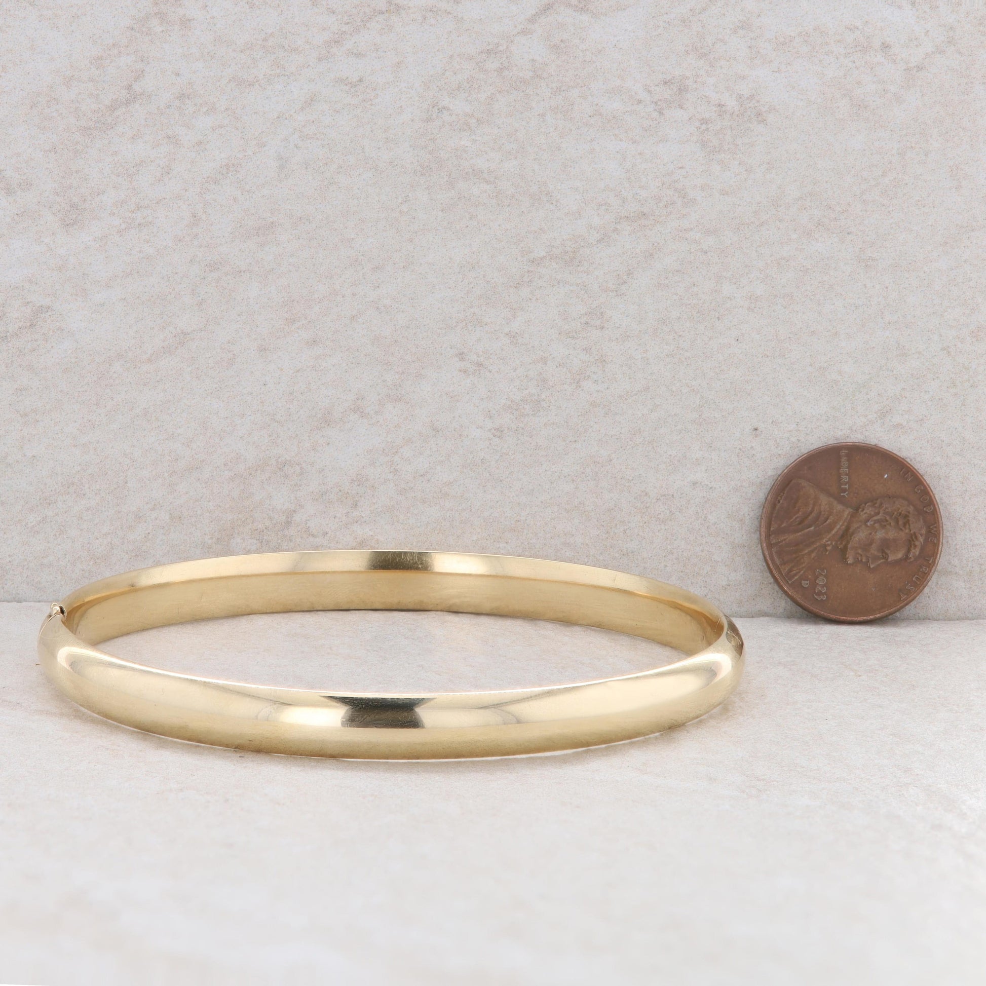 14k Yellow Gold Polished Bangle 7.83g