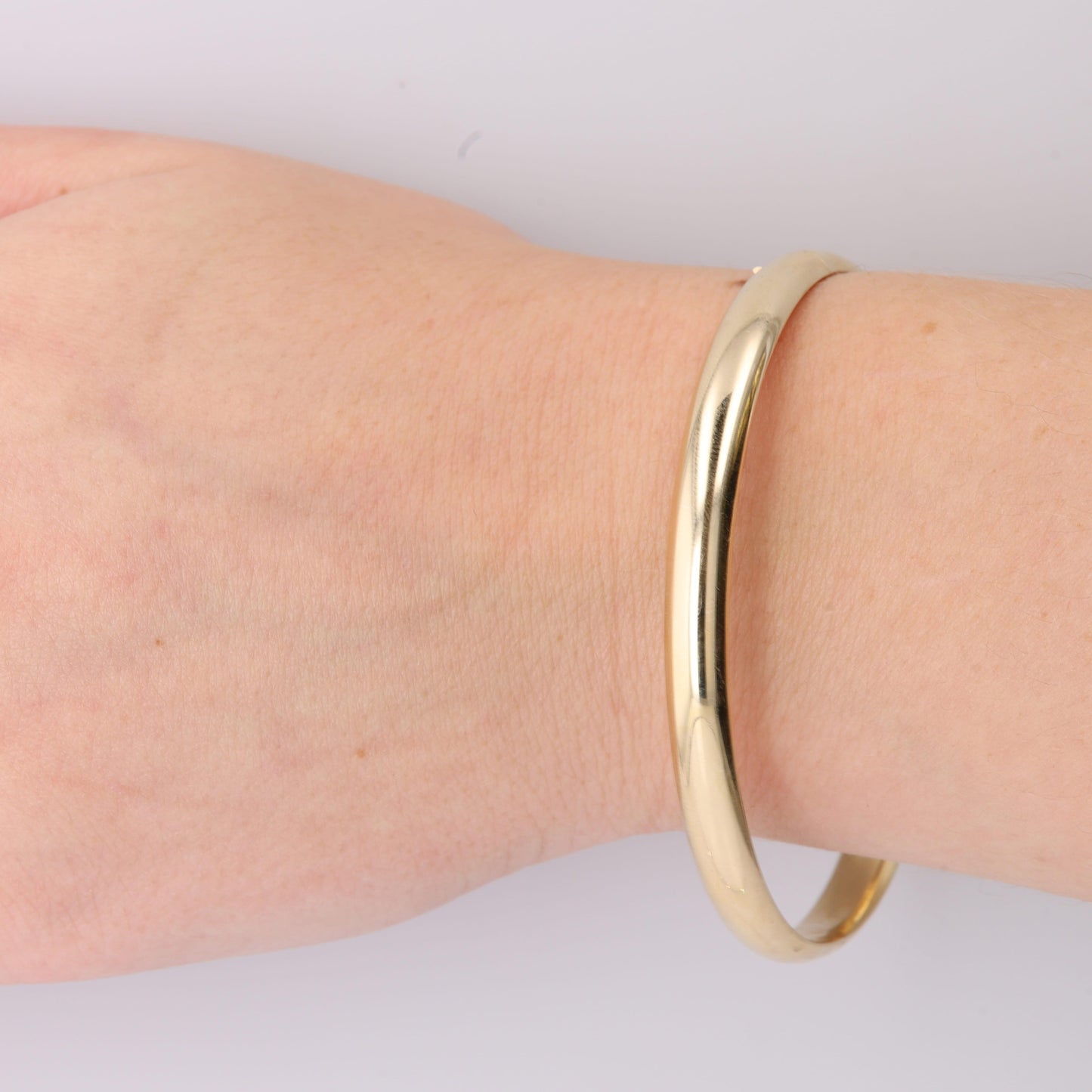 14k Yellow Gold Polished Bangle 7.83g