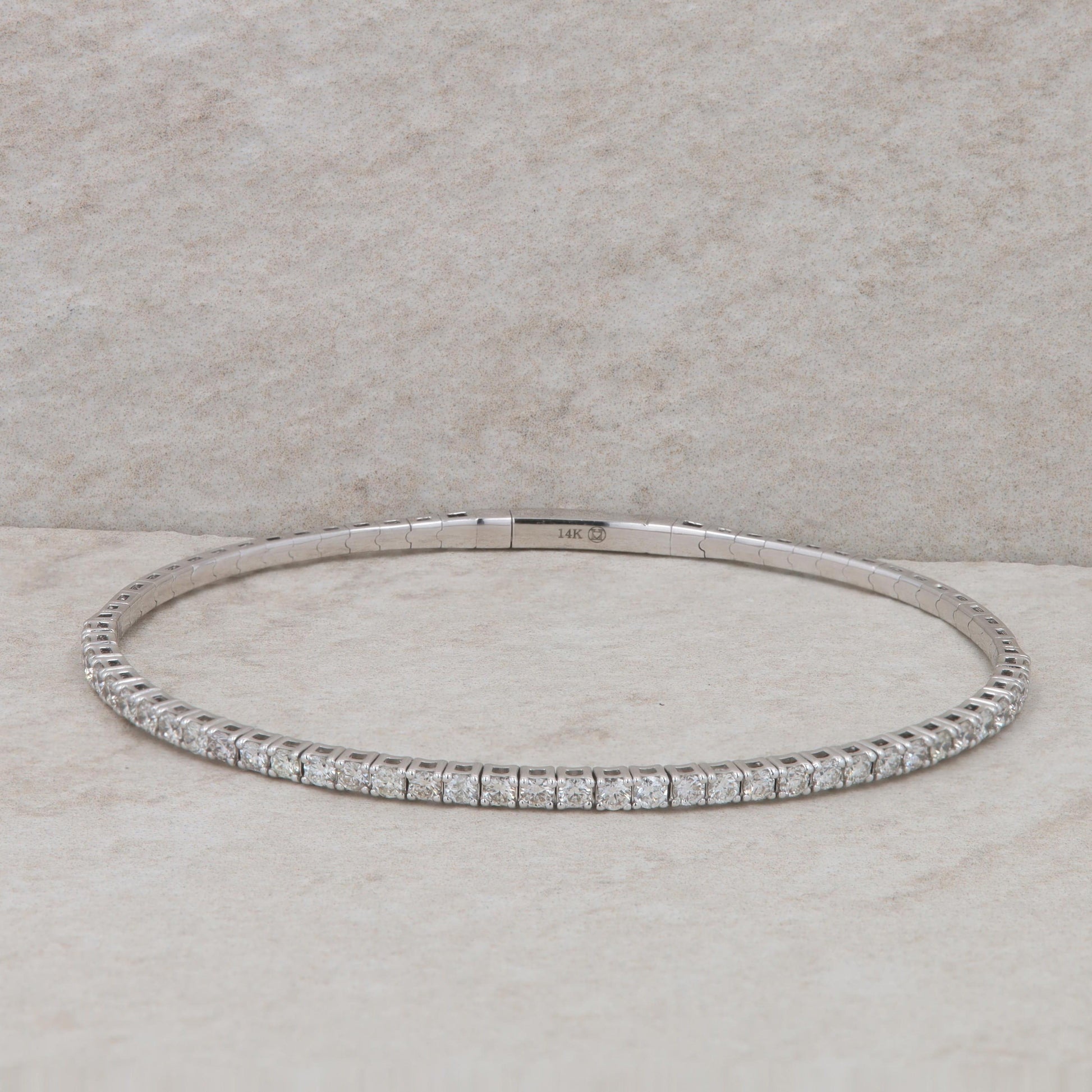 14k White Gold 1.50cttw Diamond Flexible Bangle