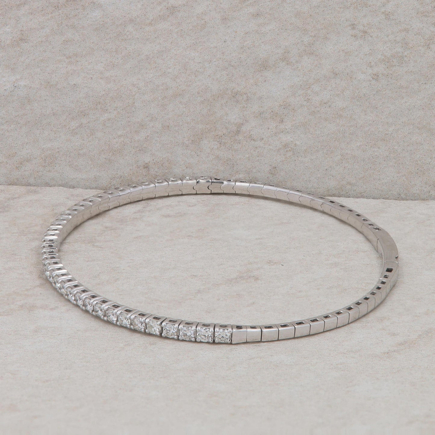 14k White Gold 1.50cttw Diamond Flexible Bangle