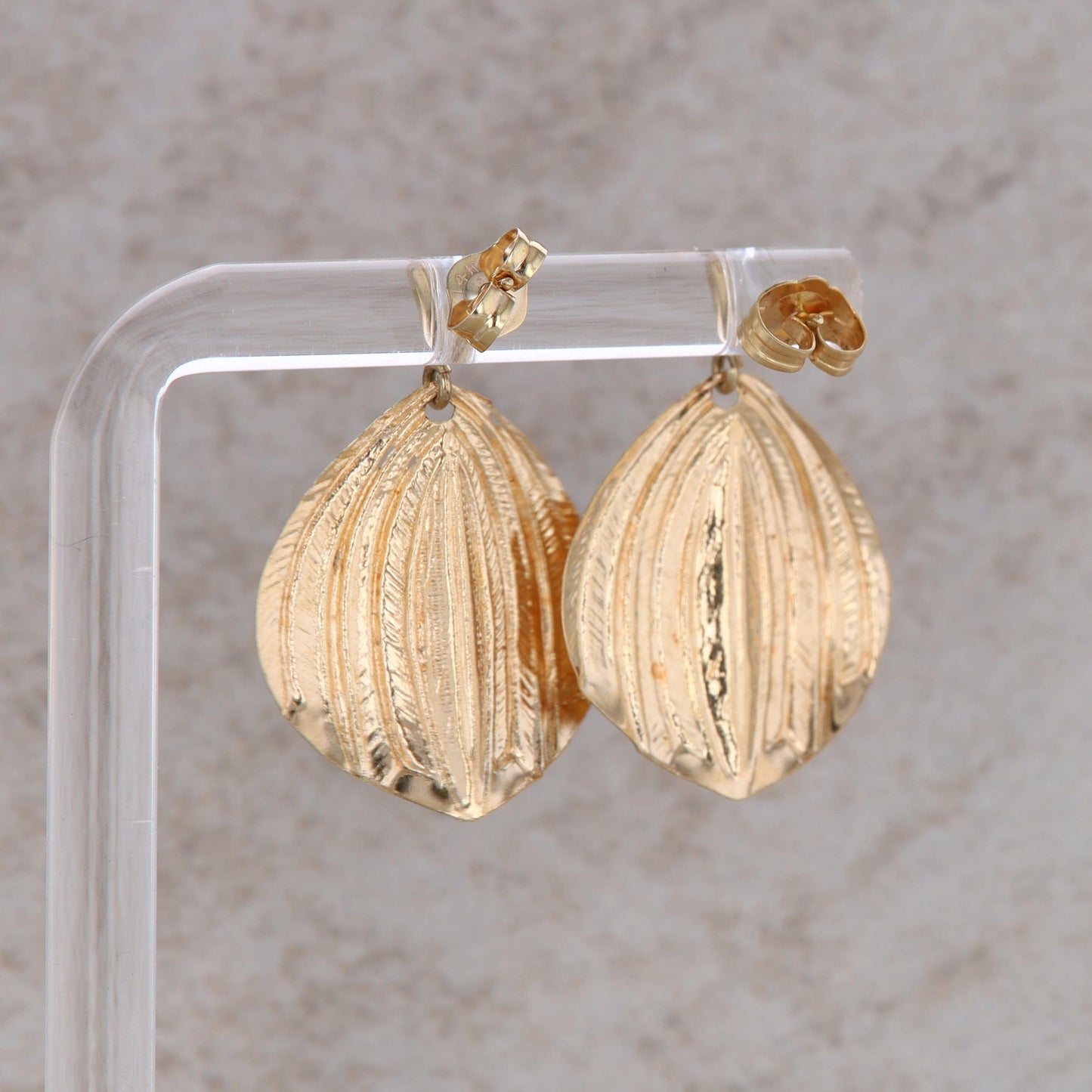 14ky Textured Lightweight Dangle Earrings