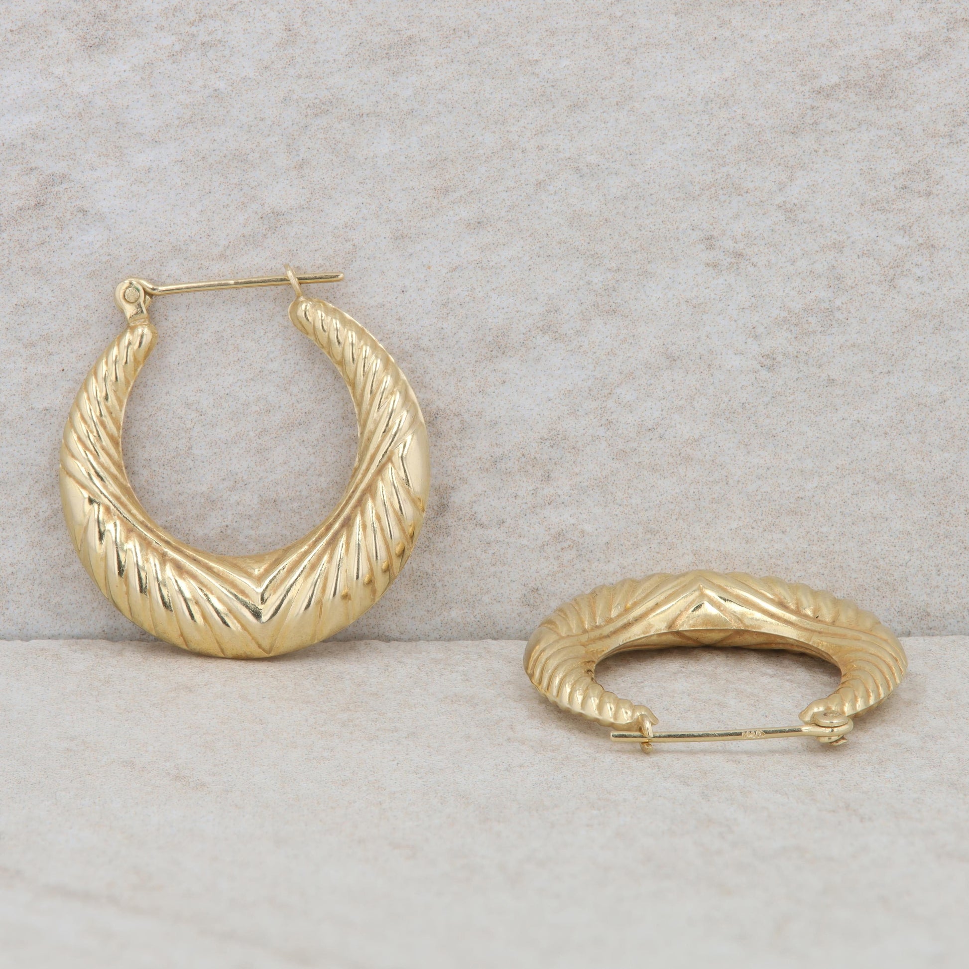 14k Yellow Gold Tapered Door Knocker Hoop Textured Earrings 3.04g