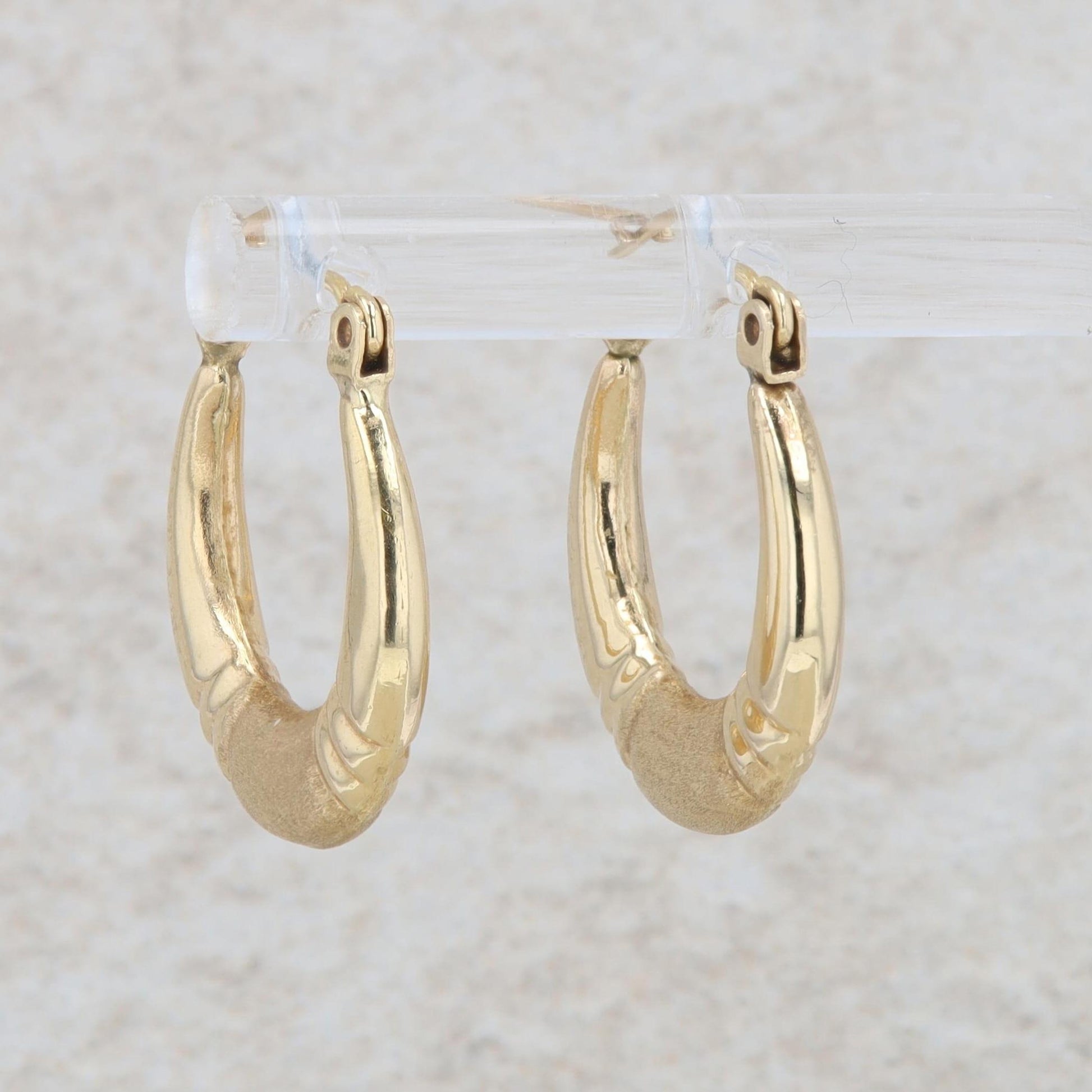 14k Yellow Gold Polish and Texture Door Knocker Hoop Earrings 1.30g