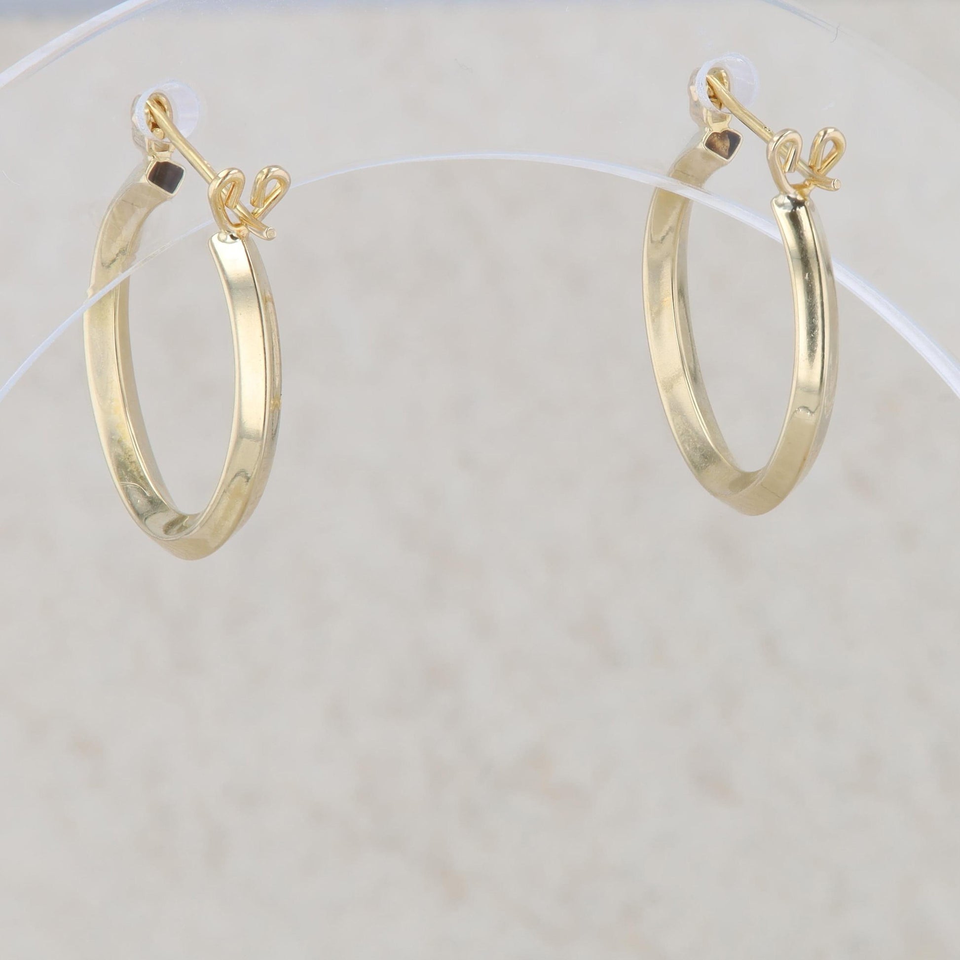 14k Yellow Gold Knife Edge Hoop Huggie Earrings 1.30g