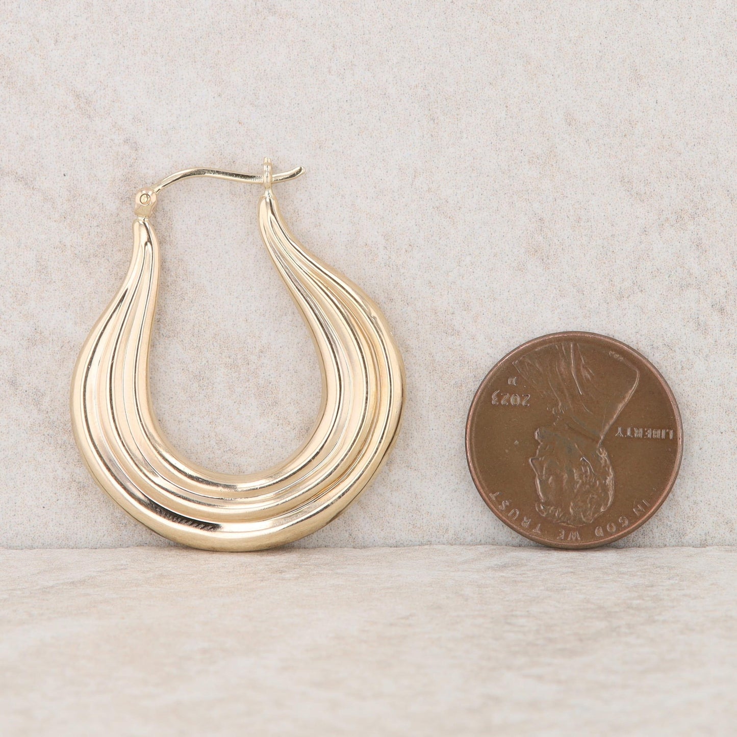 14k Yellow Gold Ribbed Drop Hoop Earrings 4.61g