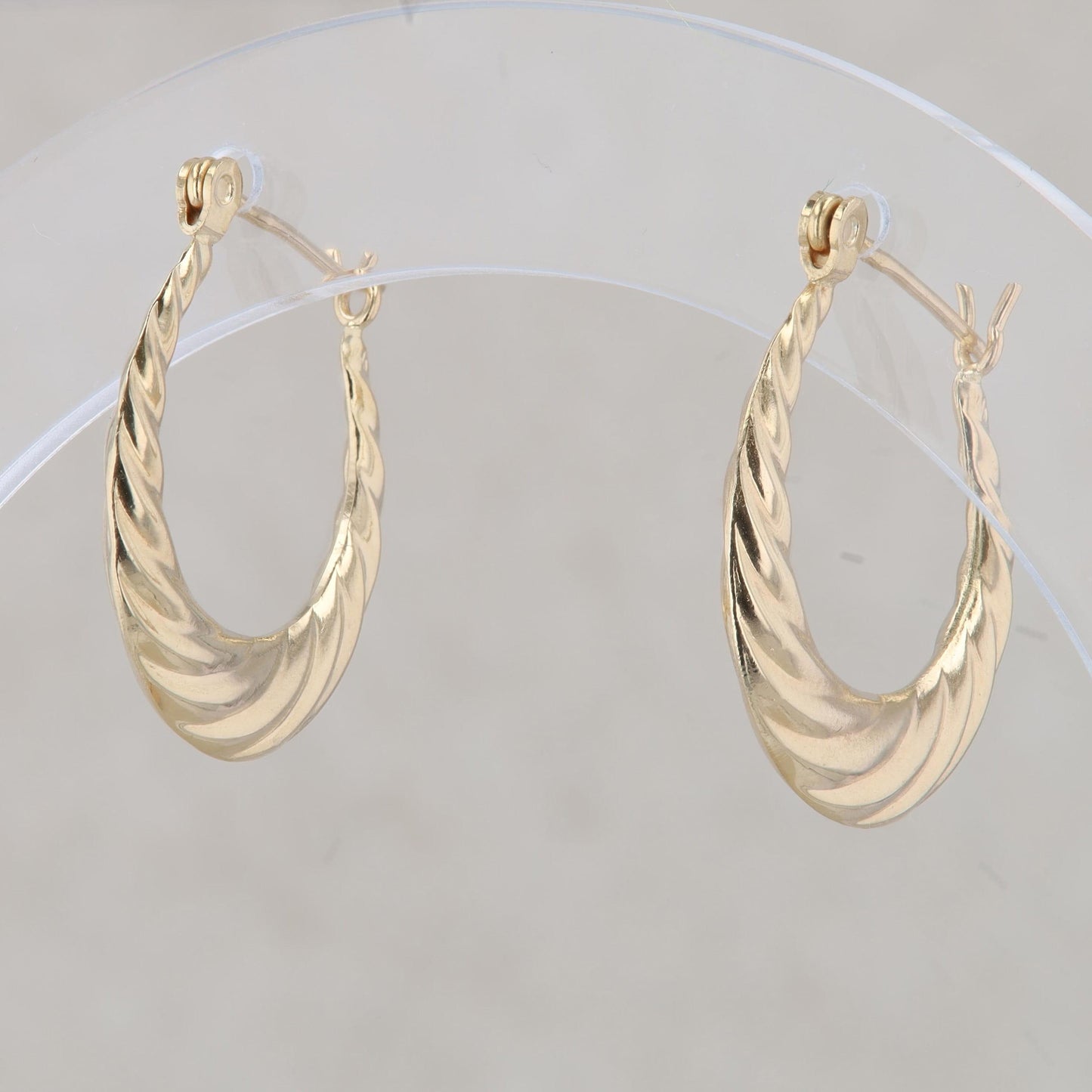 14k Yellow Gold Ribbed Tapered Hoop Earrings 1.3g