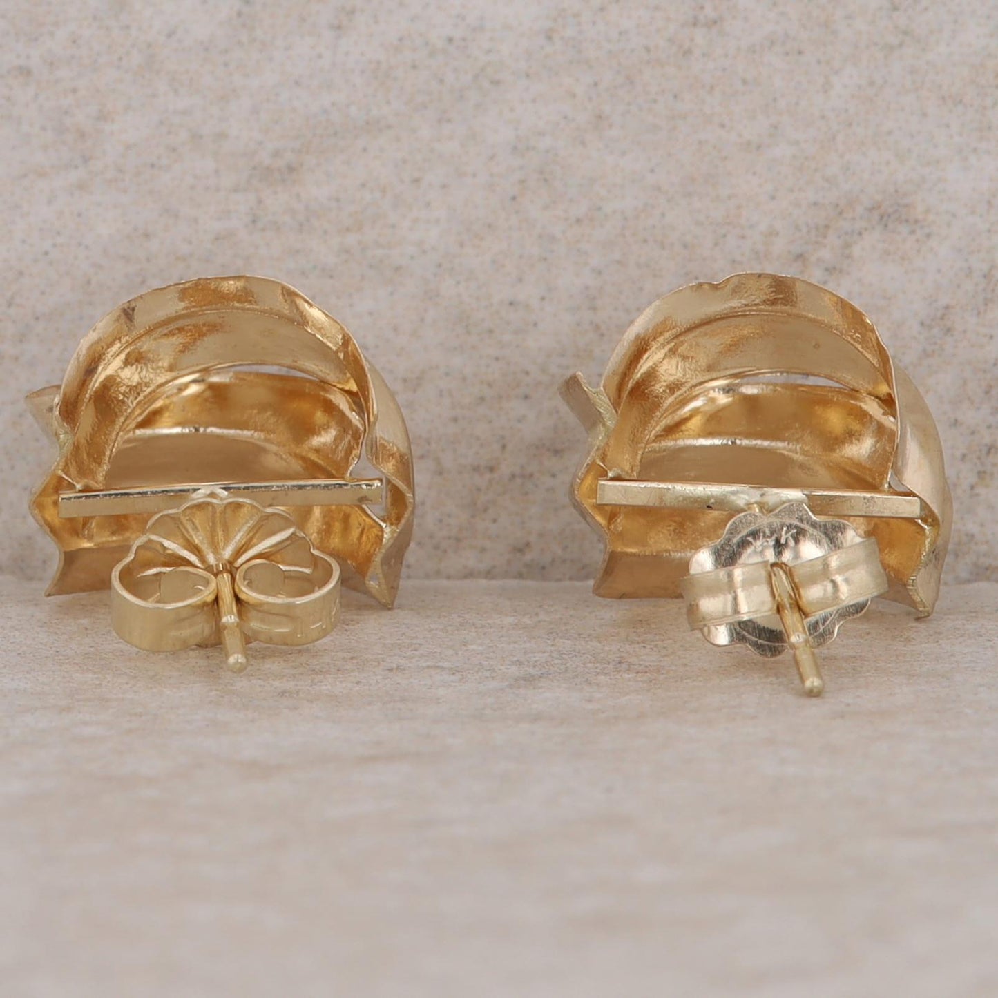 14k Yellow Gold Ribbon Love Knot Stud Earrings, 1.2g