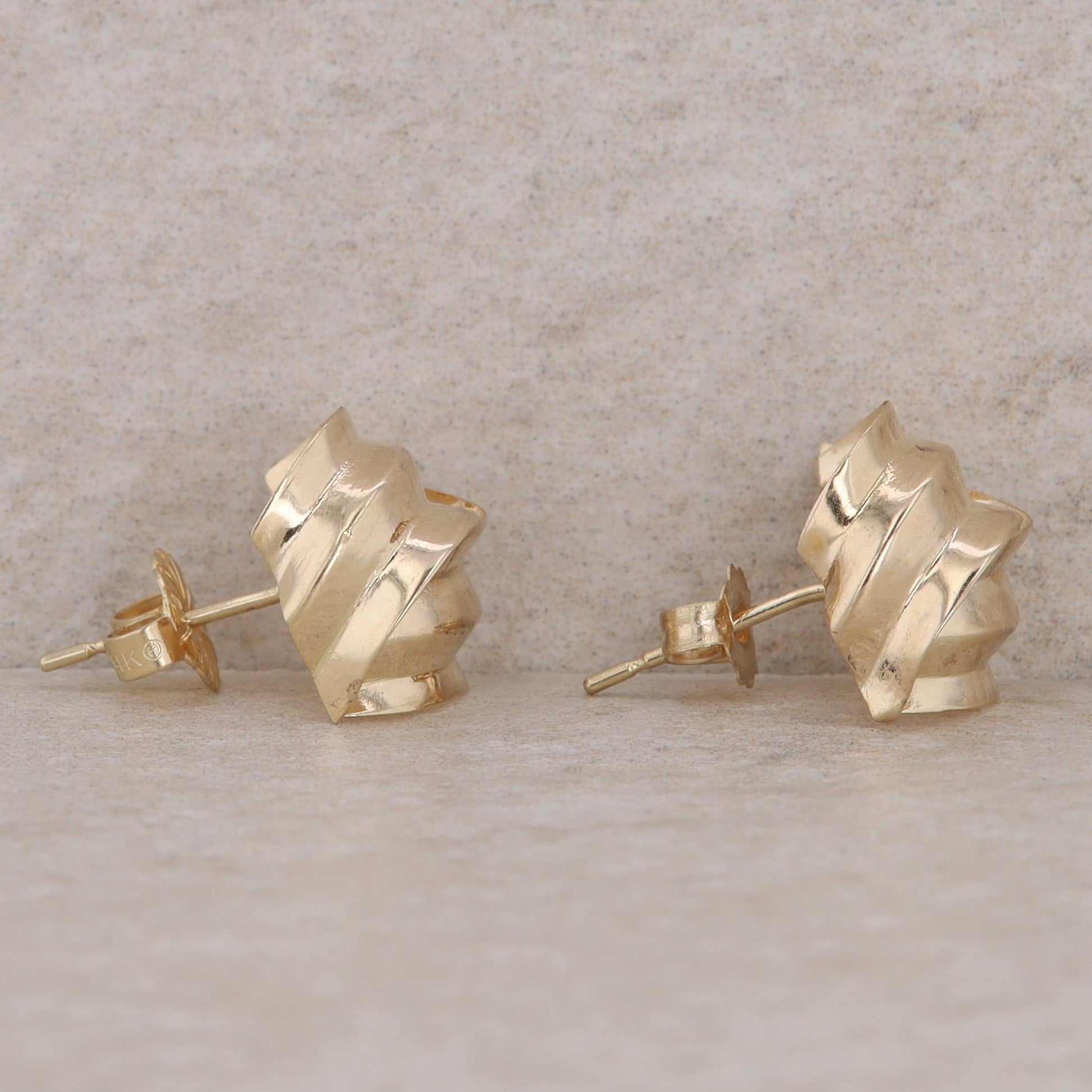14k Yellow Gold Ribbon Love Knot Stud Earrings, 1.2g
