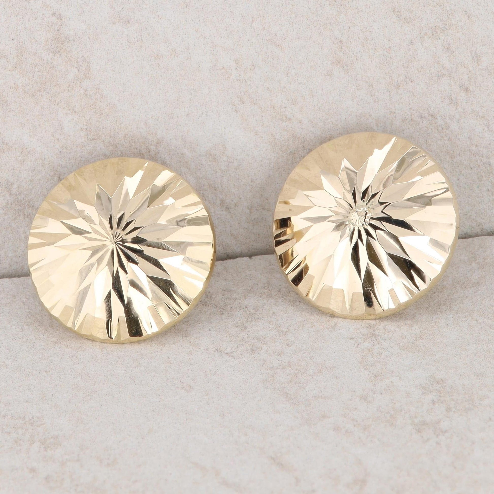 14k Yellow Gold Round Diamond Cut Disc Stud Earrings, 3.3g