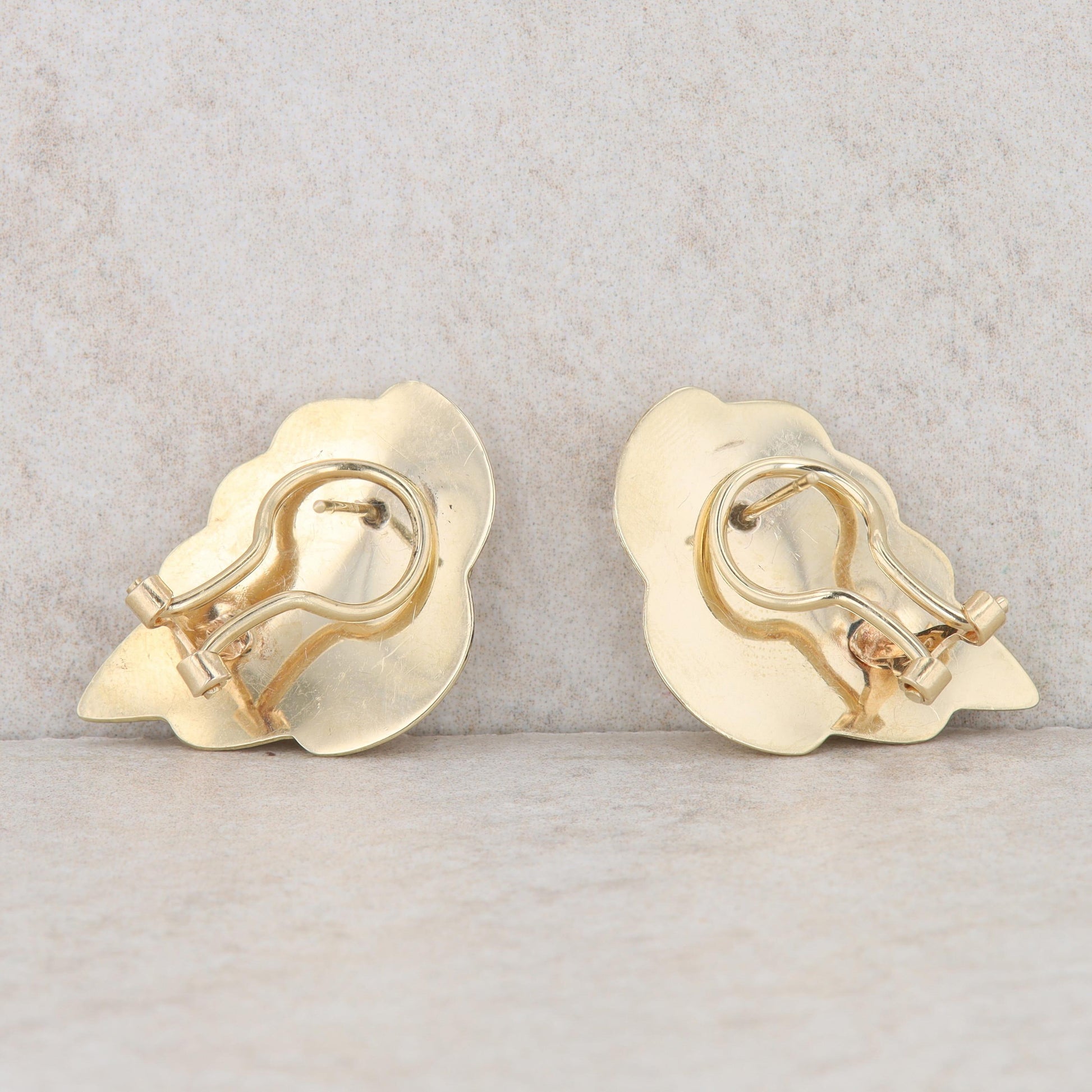 14k Yellow Gold Fluted Fan Shaped High Polish Omega Back Earrings, 5.5g