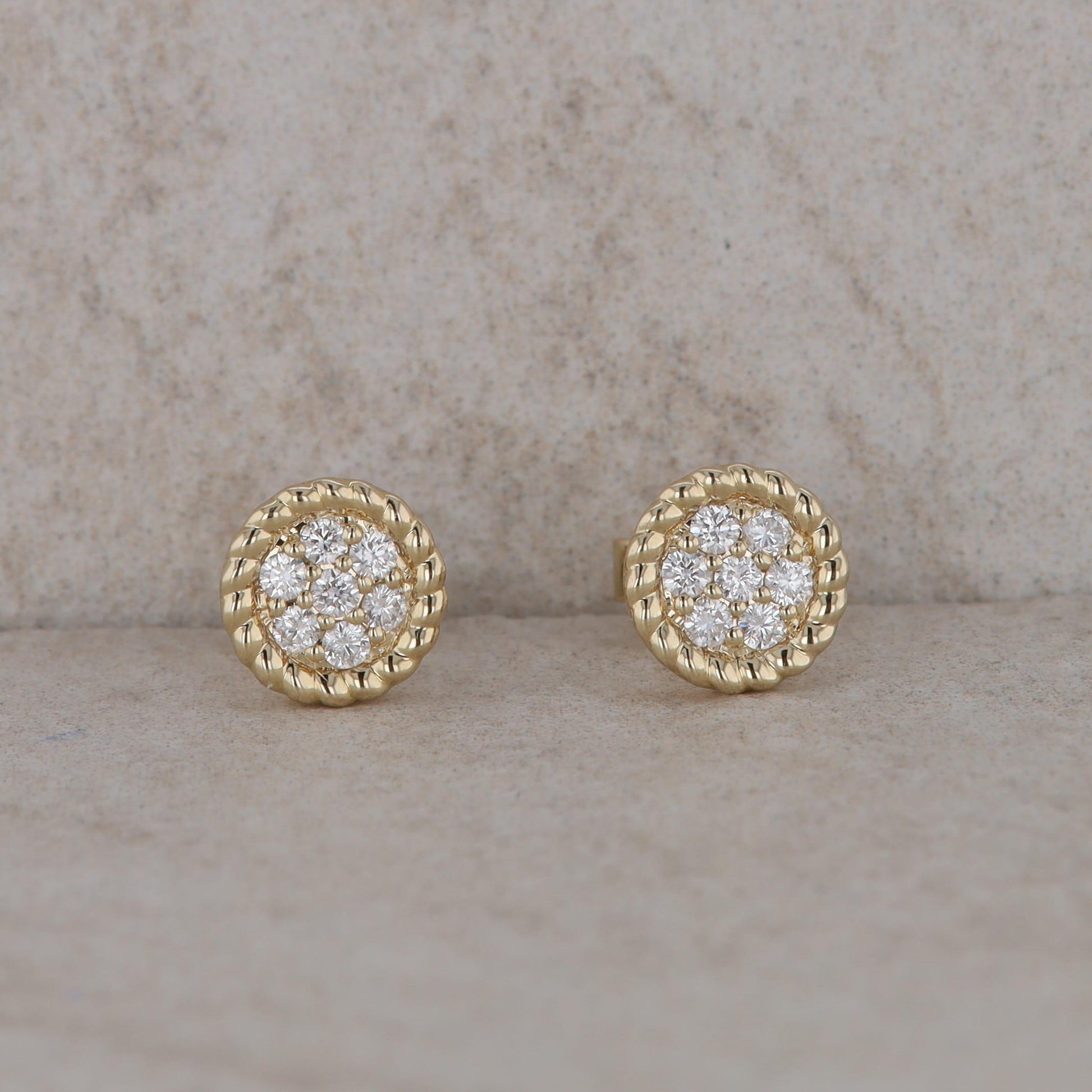 14k Yellow Gold Cluster Round Stud Earrings