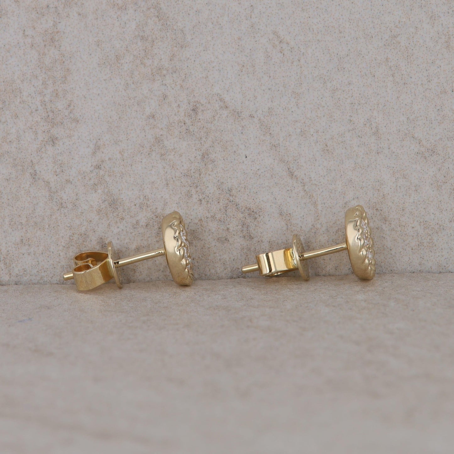 14k Yellow Gold Cluster Round Stud Earrings