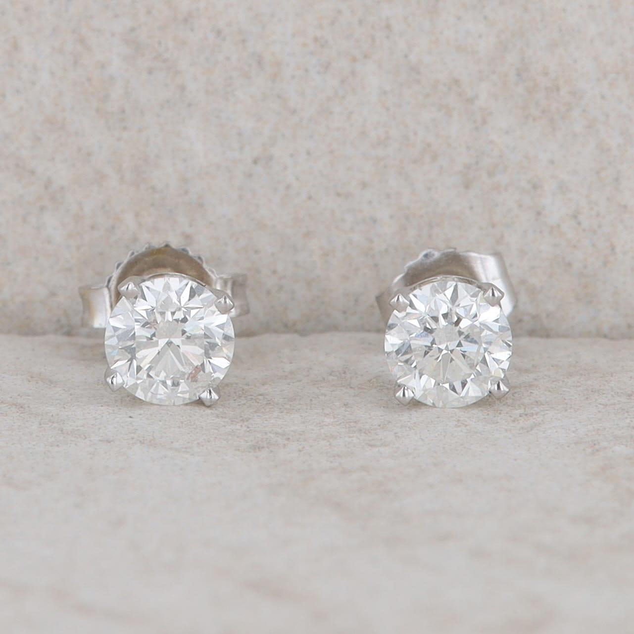 14k White Gold 1.00ctw Round Diamond Stud Earrings