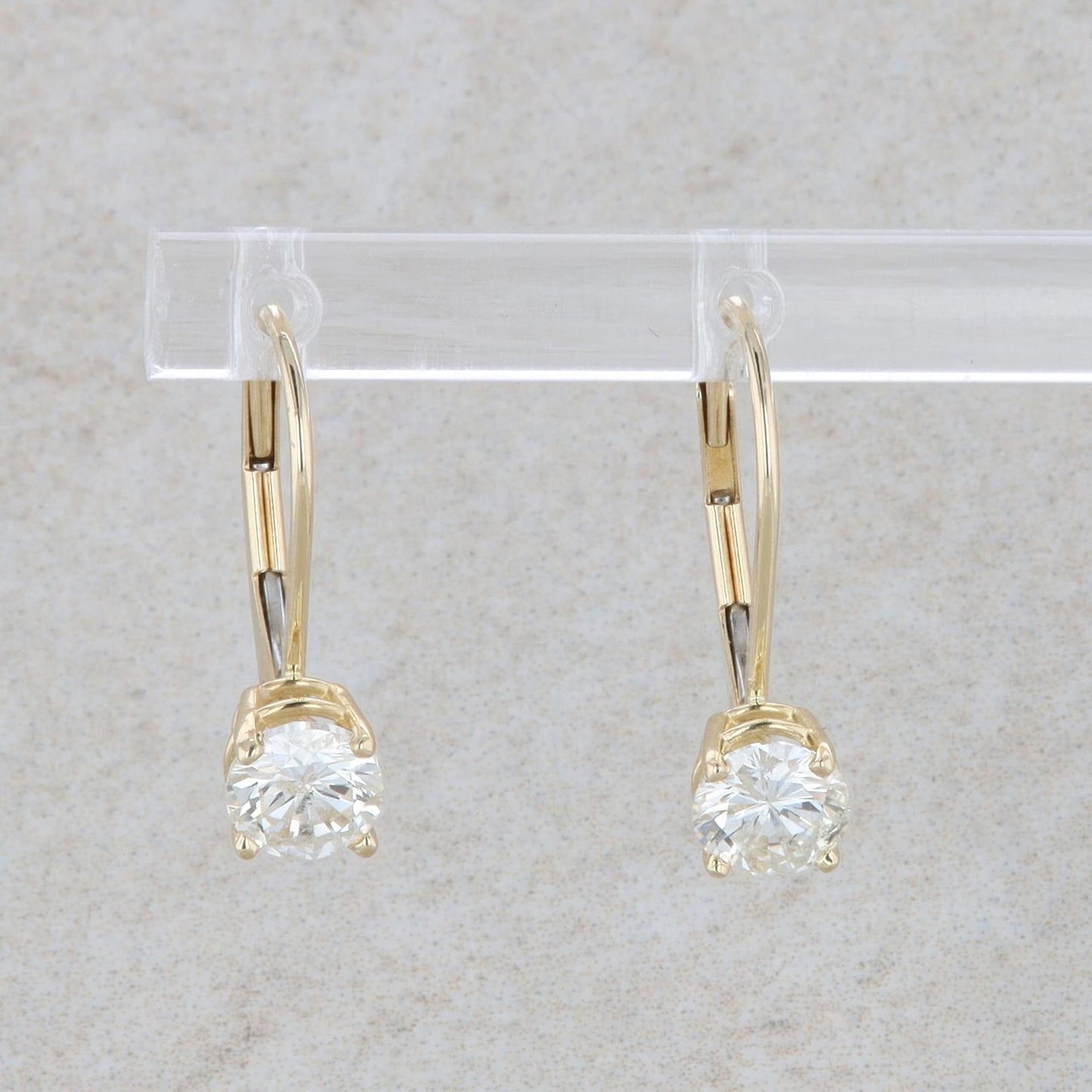 14k Yellow Gold Round Diamond Leverback Earrings