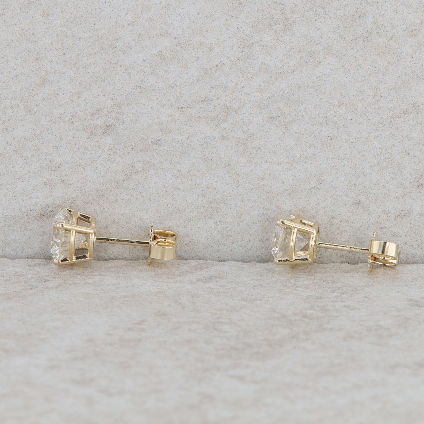 14k Yellow Gold Diamond Round 2cttw Stud Earrings