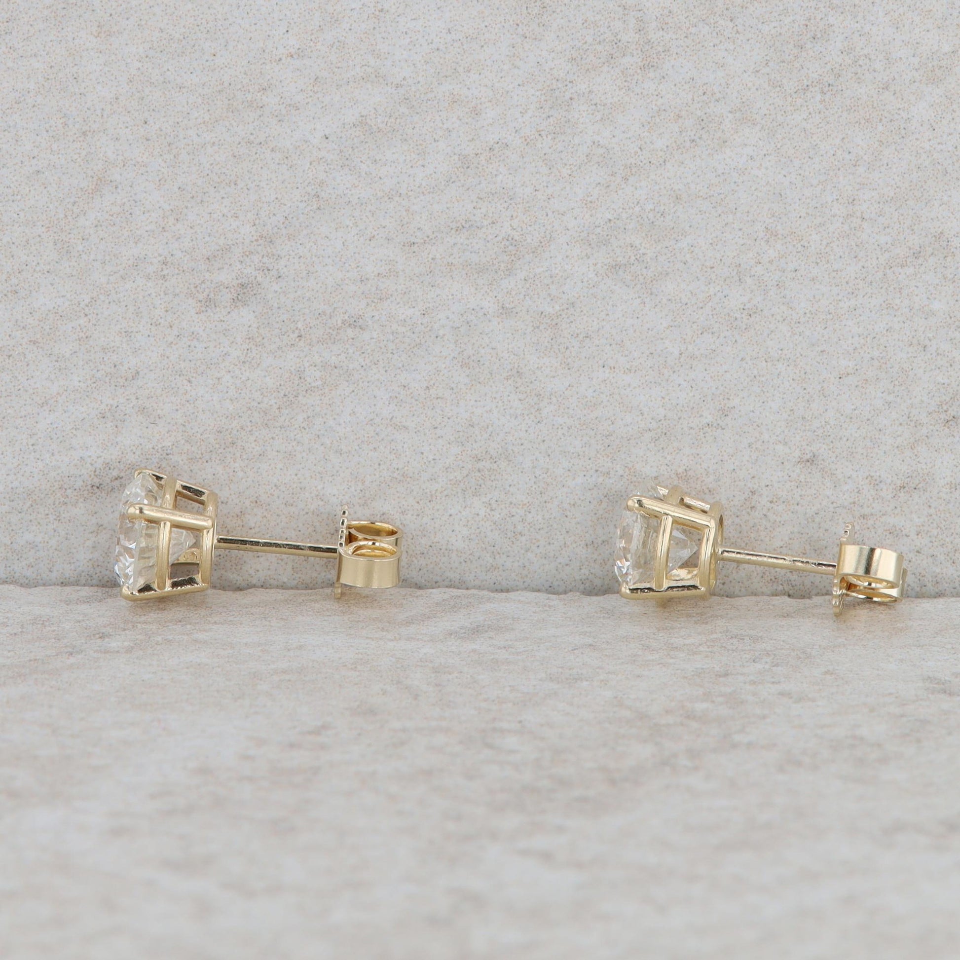 14k Yellow Gold Diamond Round 2cttw Stud Earrings