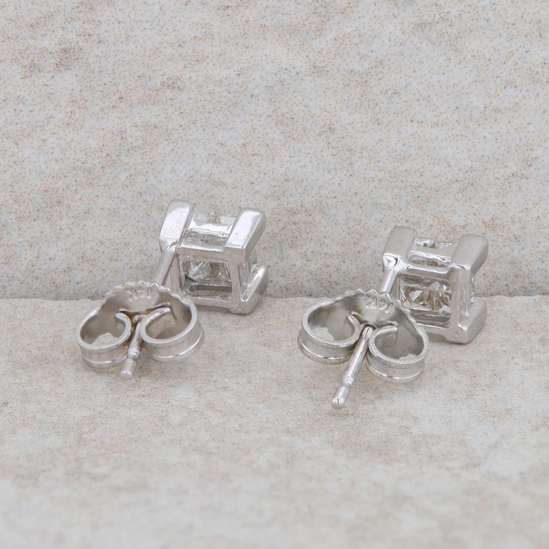 14k White Gold Invisible Cut Princess Cut Stud Earrings