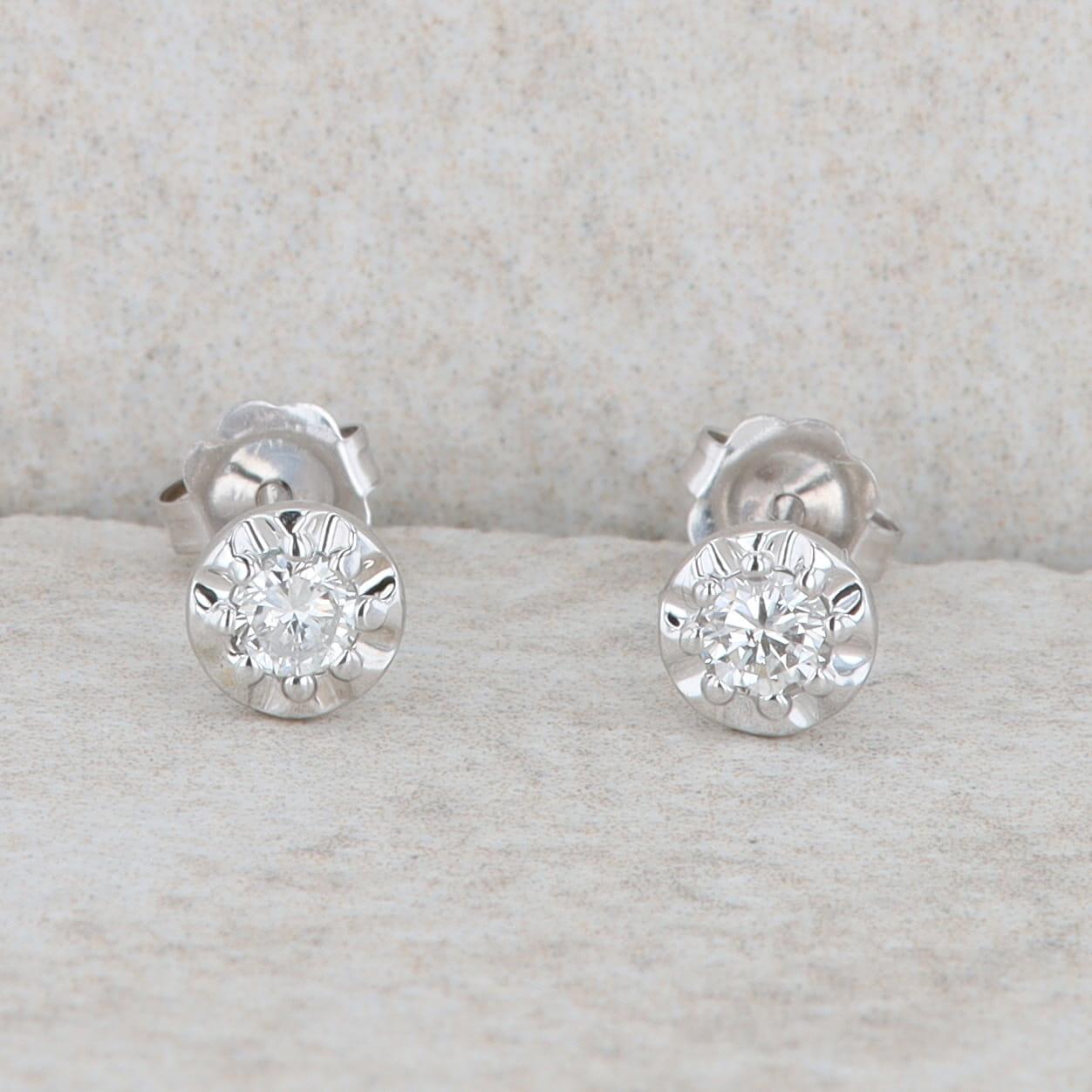 14k White Gold Illusion Plate Diamond Stud Earrings