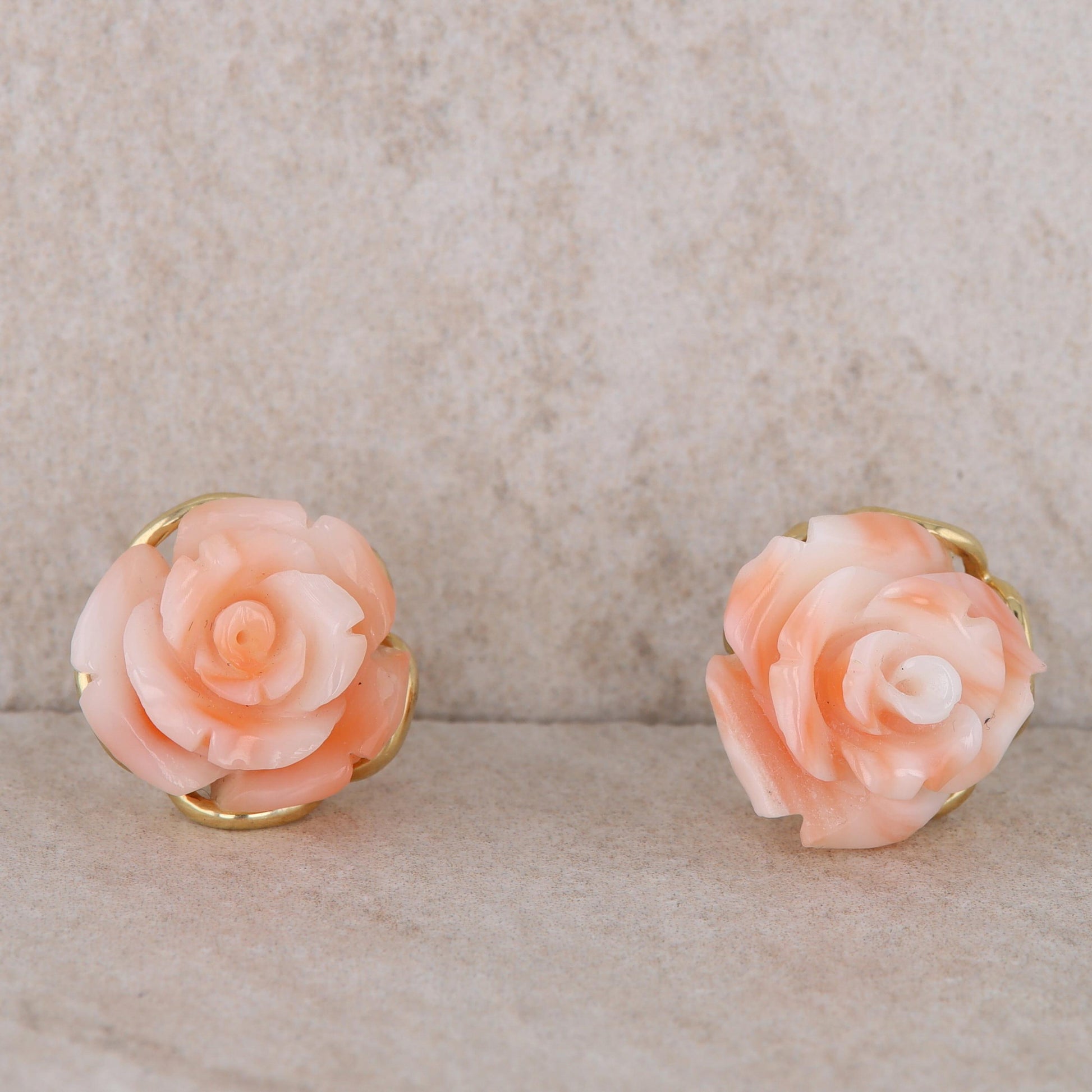 14k Yellow Gold Rose Painted Resin Floral Stud Earrings