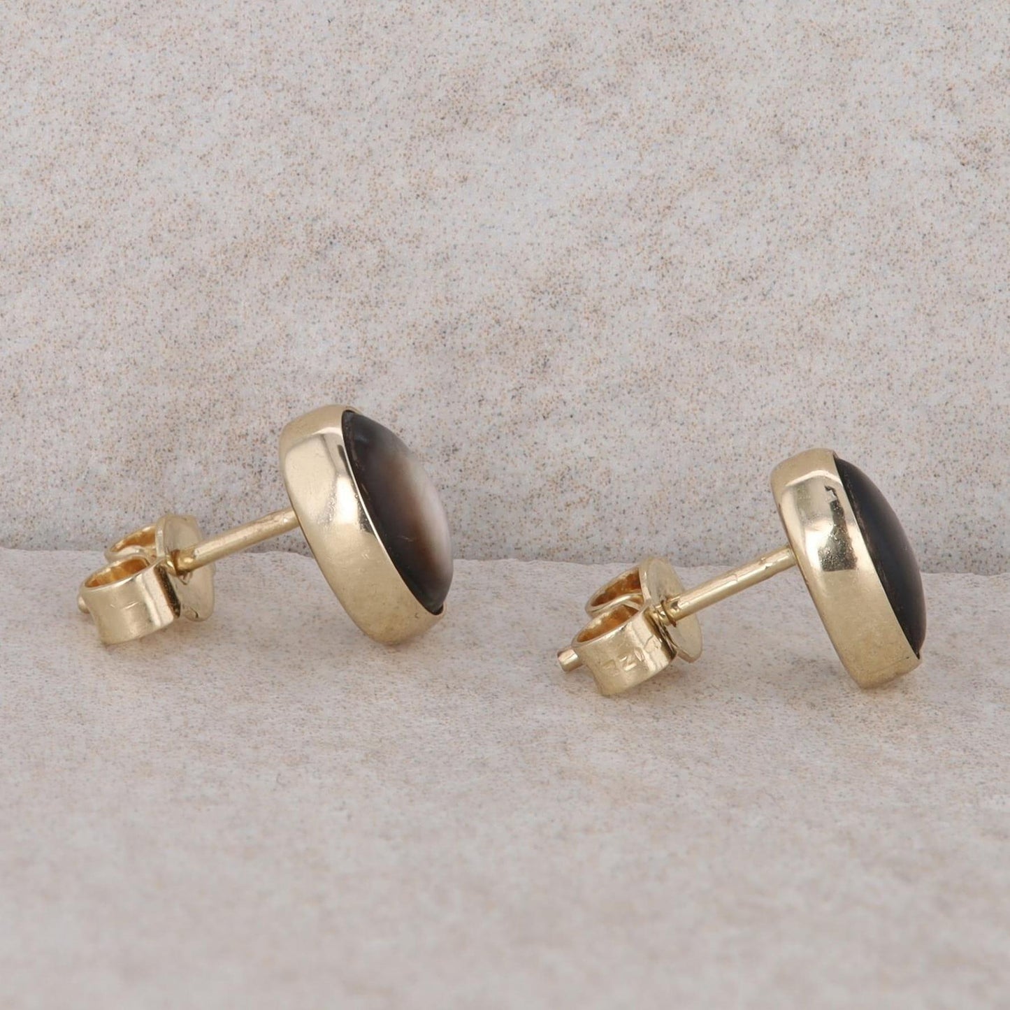 14k Yellow Gold Cabochon Labradorite Stud Earrings