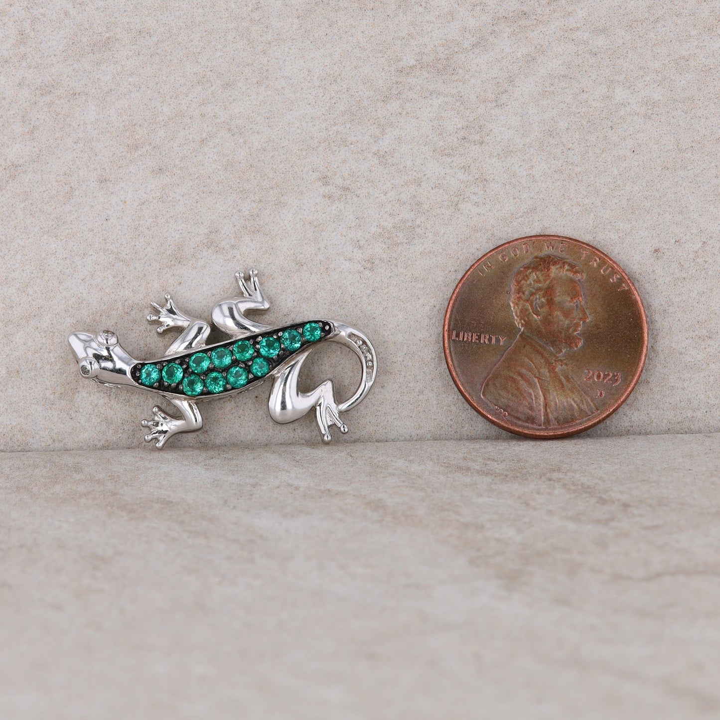 Sterling Silver Lizard with Green Synthetic Emerald Pendant