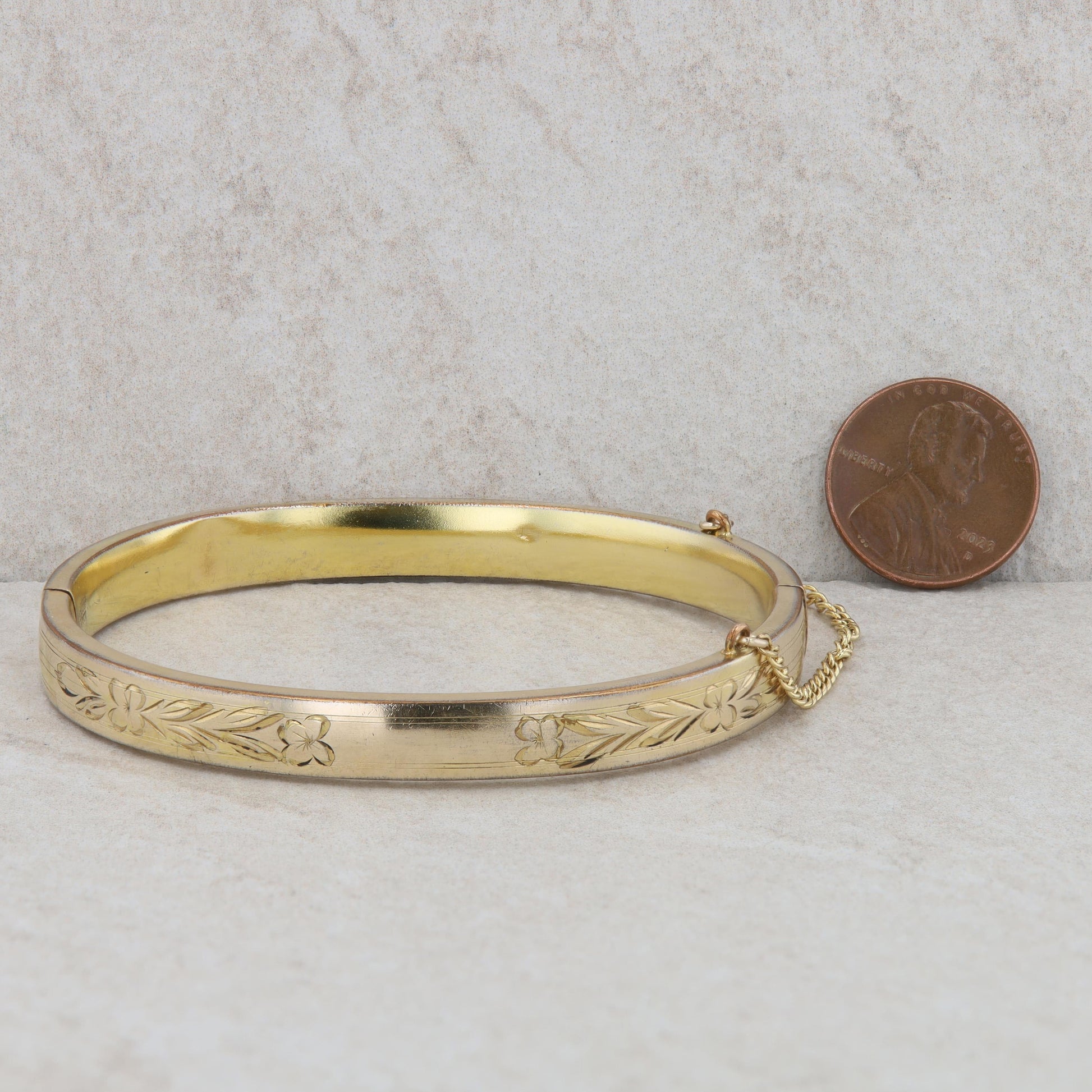 Gold Filled Etched Bangle 10.15g