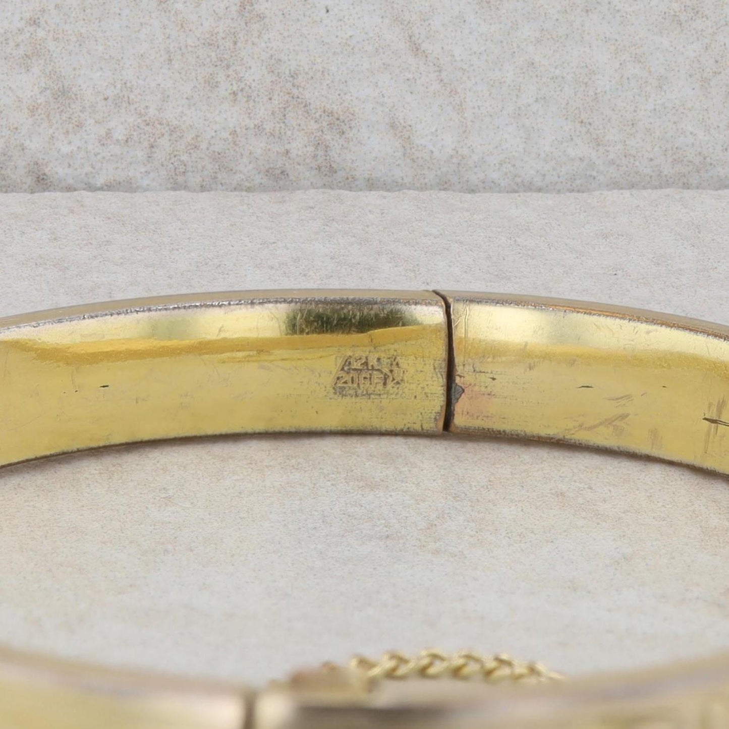 Gold Filled Etched Bangle 10.15g