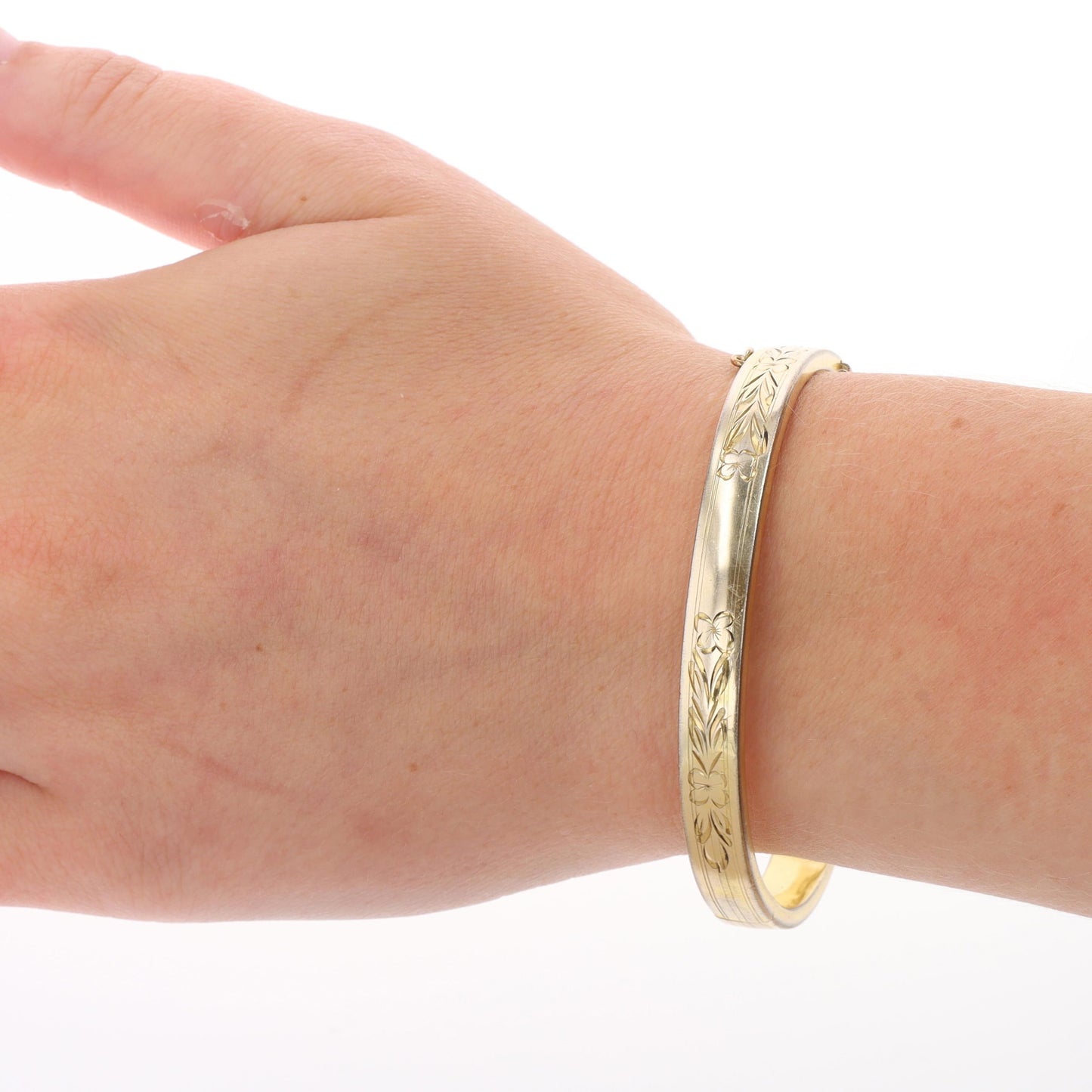 Gold Filled Etched Bangle 10.15g