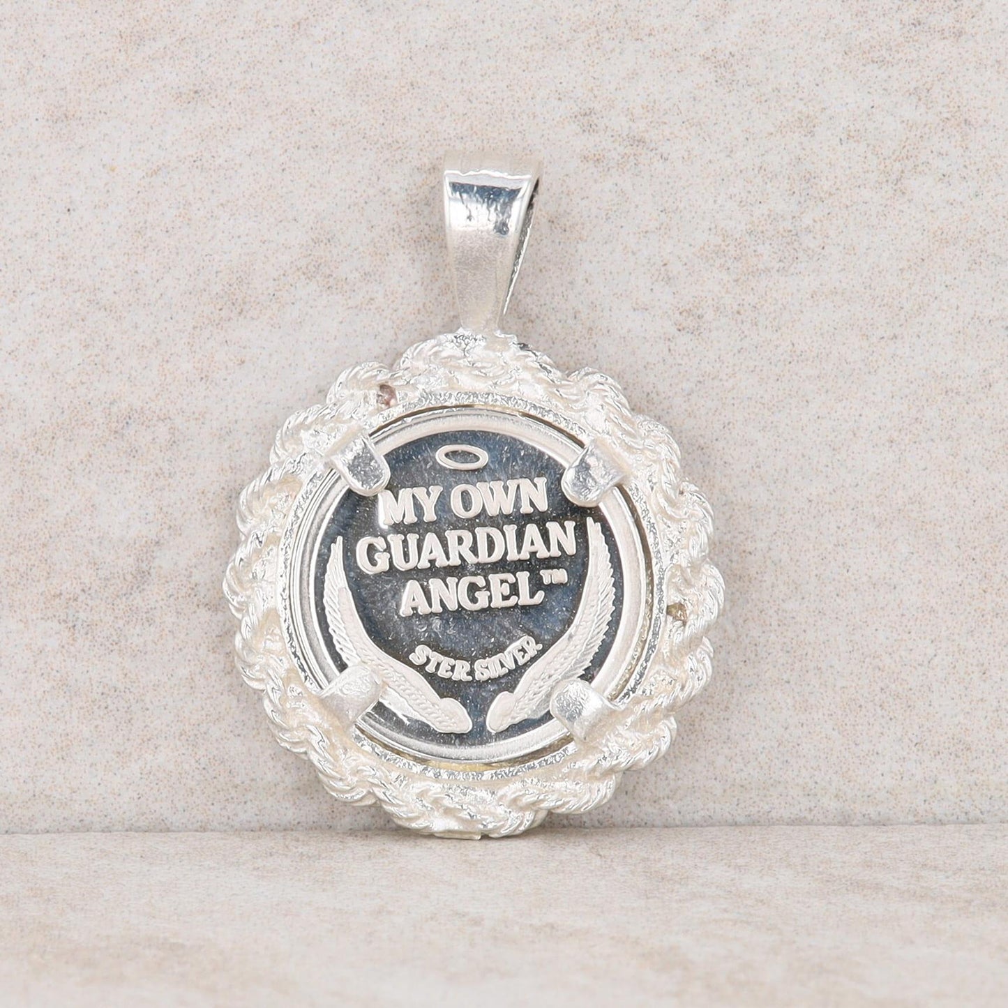 Sterling Silver Guardian Angel Coin Rope Frame Pendant 3.85g