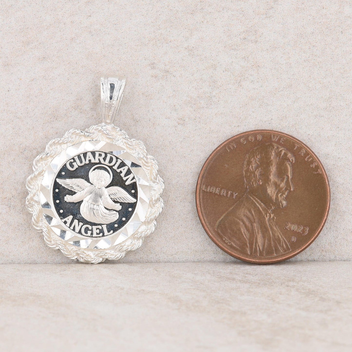 Sterling Silver Guardian Angel Coin Rope Frame Pendant 3.85g