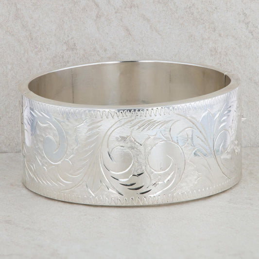 Sterling Silver 30mm Wide Diamond Etched Bangle Bracelet, 57.0g