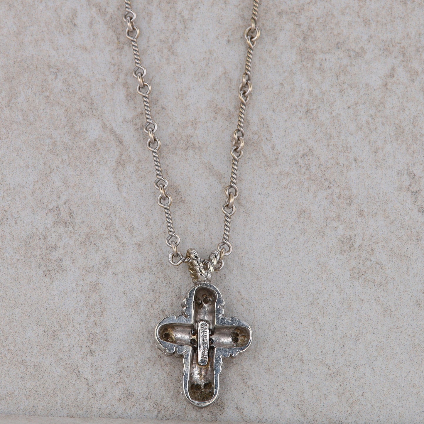 18k White Gold Cassis Diamond Cross Necklace