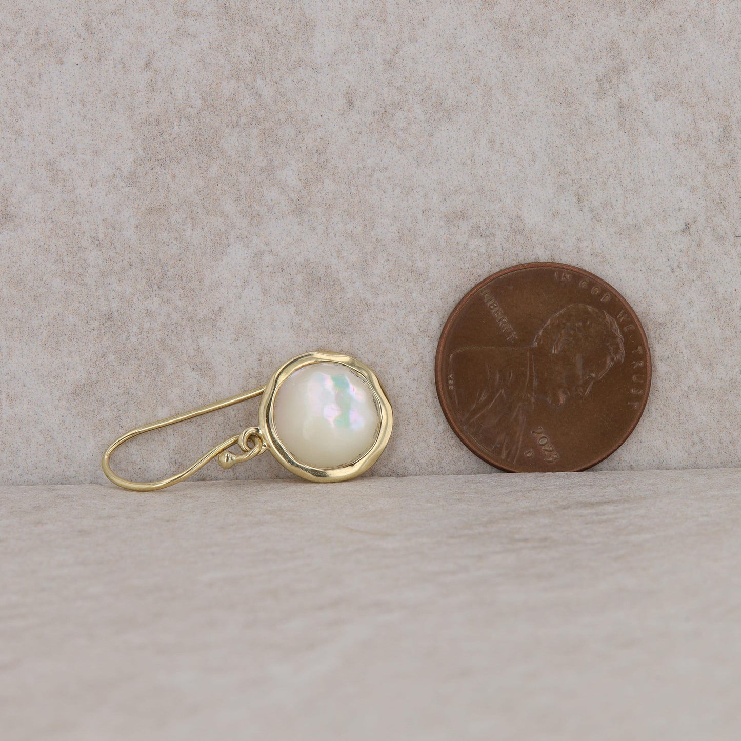 18k Yellow Gold Ippolita Mini Mother of Pearl Dangle Earrings