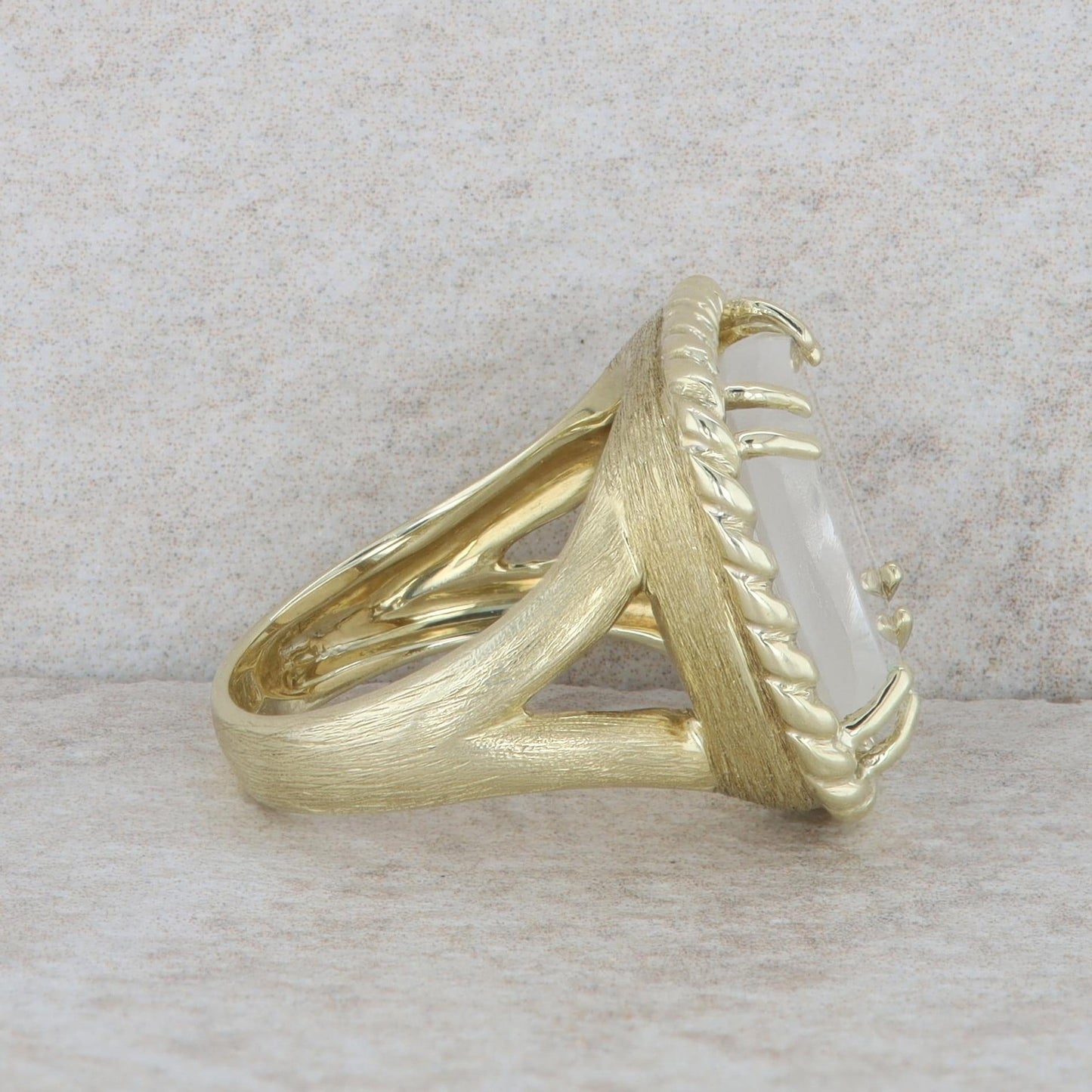 Raymond Mazza 14k Yellow Gold Ganymede with Eagle Venetian Glass Ring