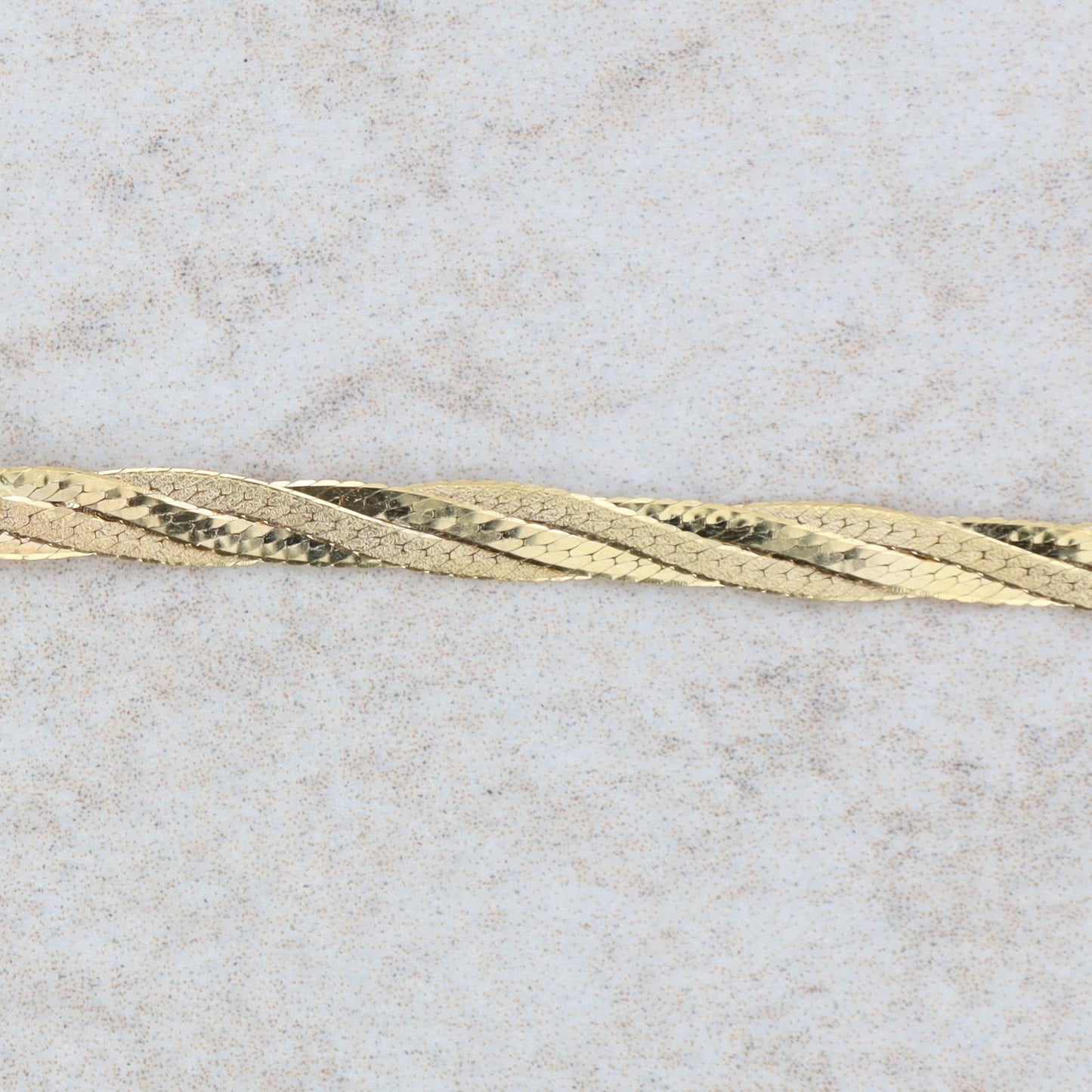 14k Yellow Gold Twisted Herringbone Style Chain 4.80g