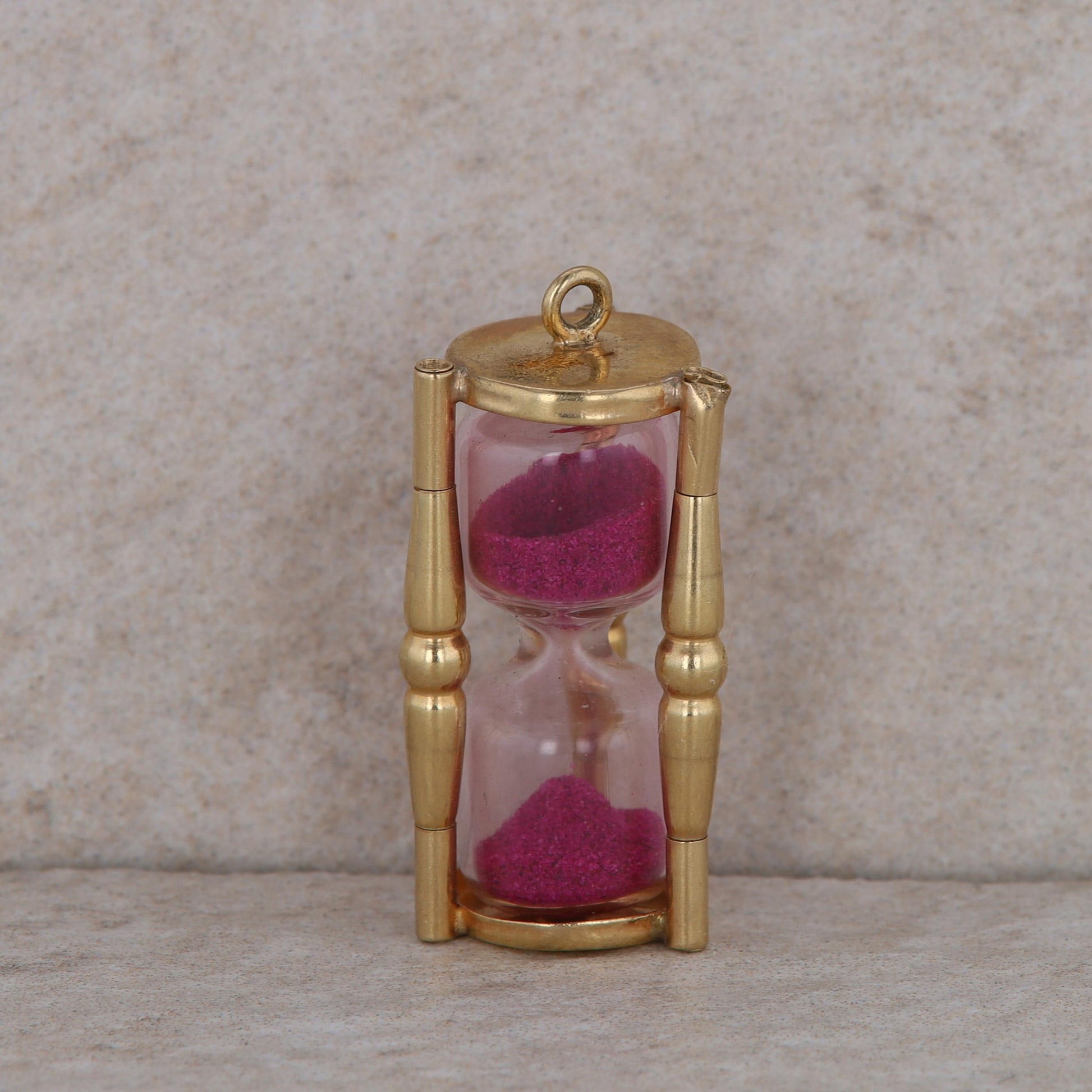 14k Yellow Gold Hourglass Red Sand Charm/Pendant