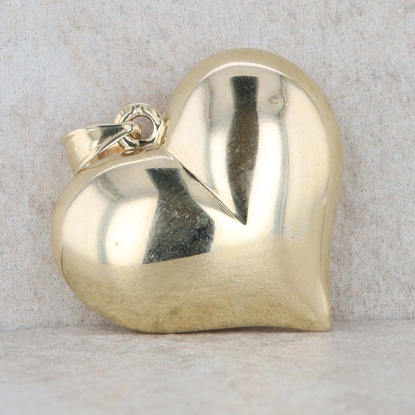 14k Yellow Gold Puffed Engraved Floral Heart Pendant, 2.8g
