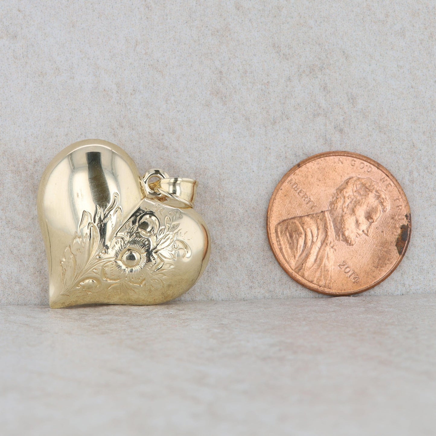 14k Yellow Gold Puffed Engraved Floral Heart Pendant, 2.8g