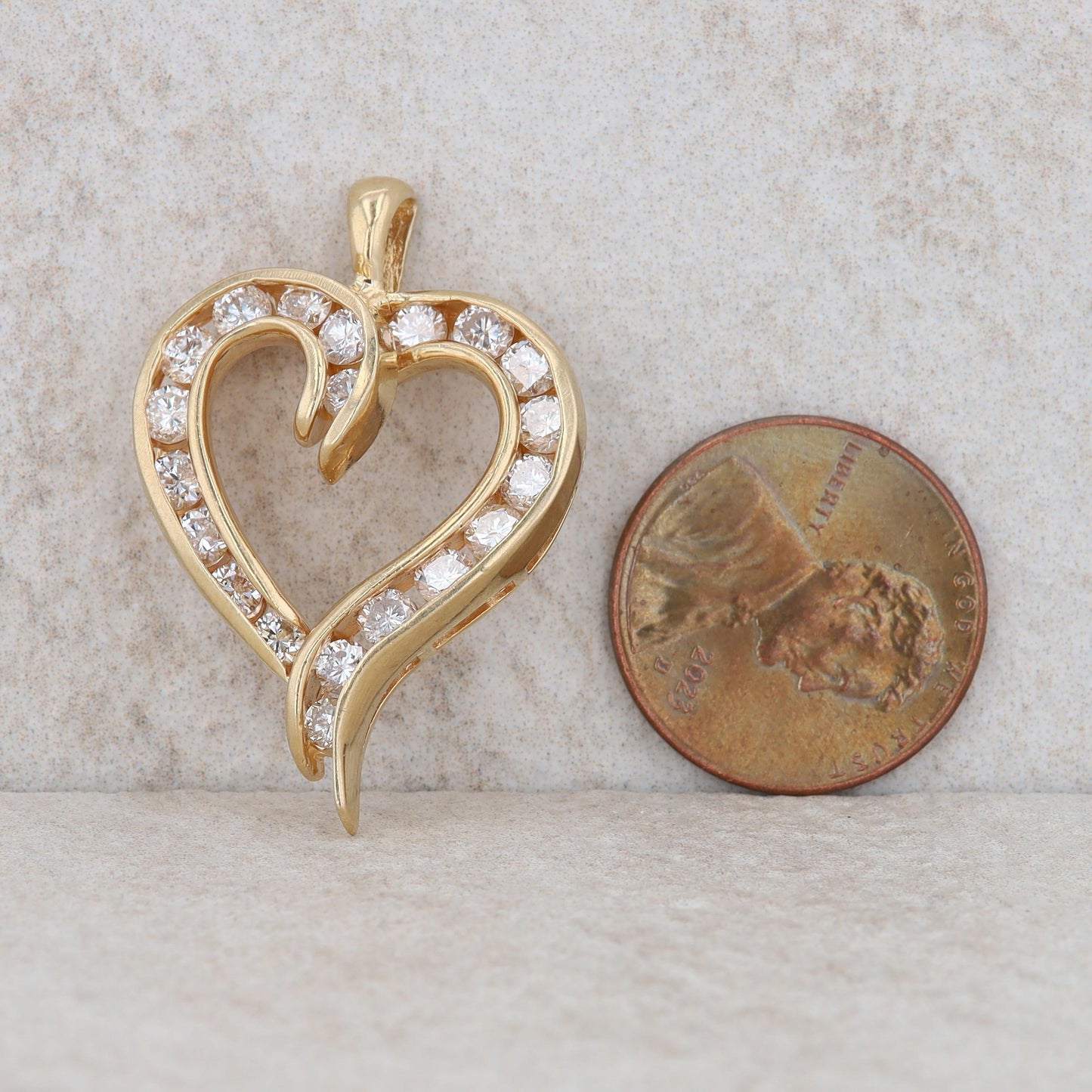 14k Yellow Gold Diamond Heart Pendant