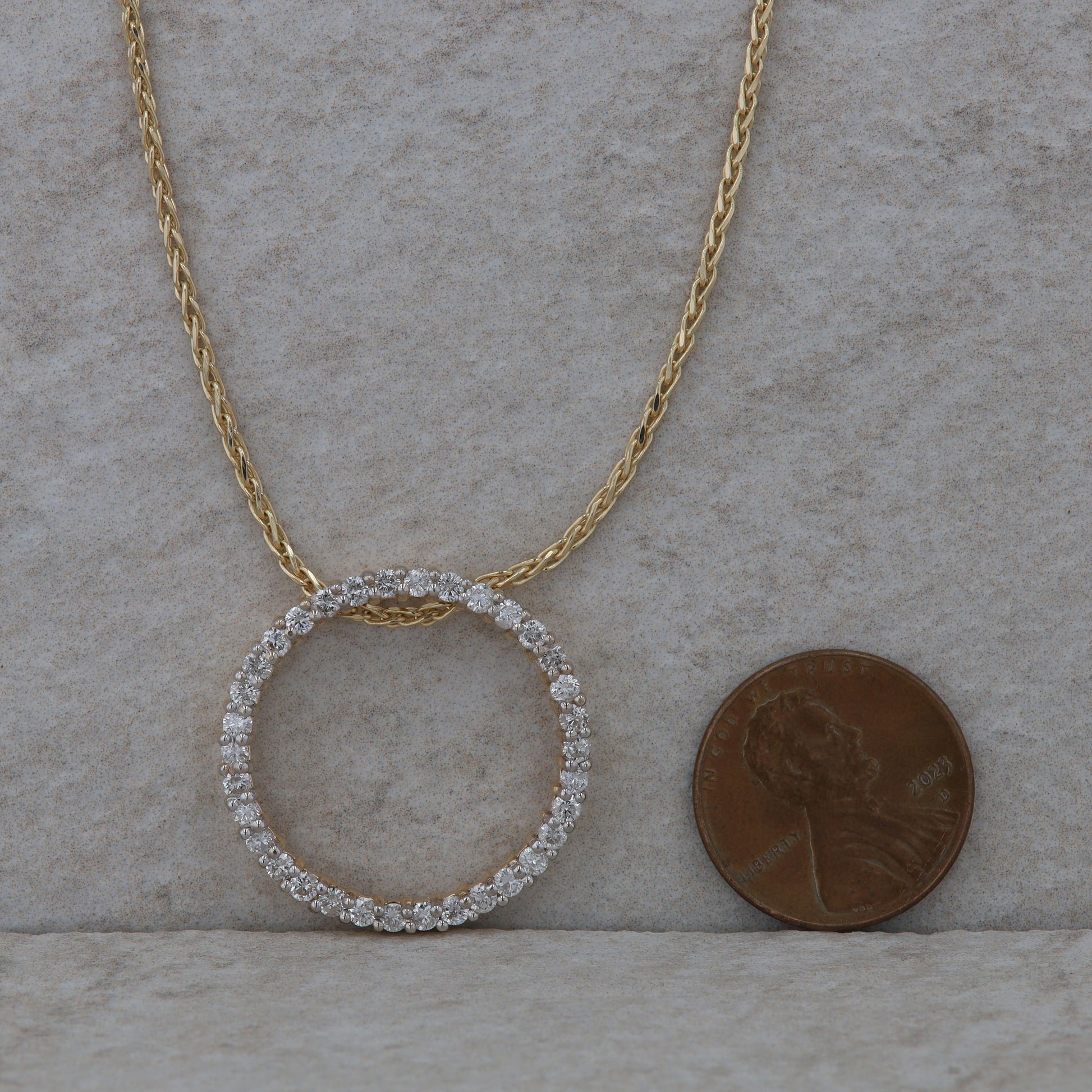 14k Yellow Gold 1.00 Carat Diamond Circle Pendant and Wheat Chain Necklace