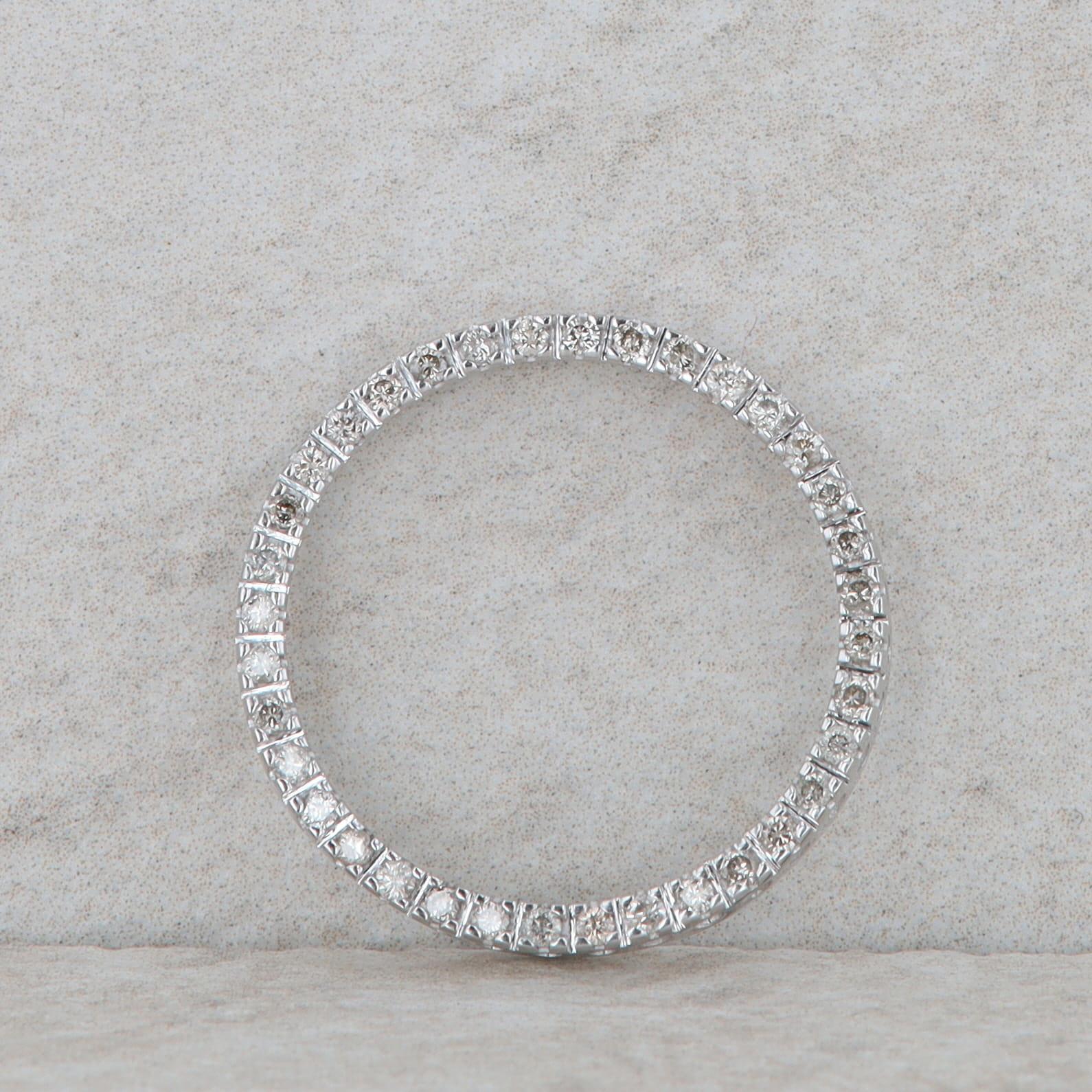 10k White Gold Diamond Circle Slide Pendant