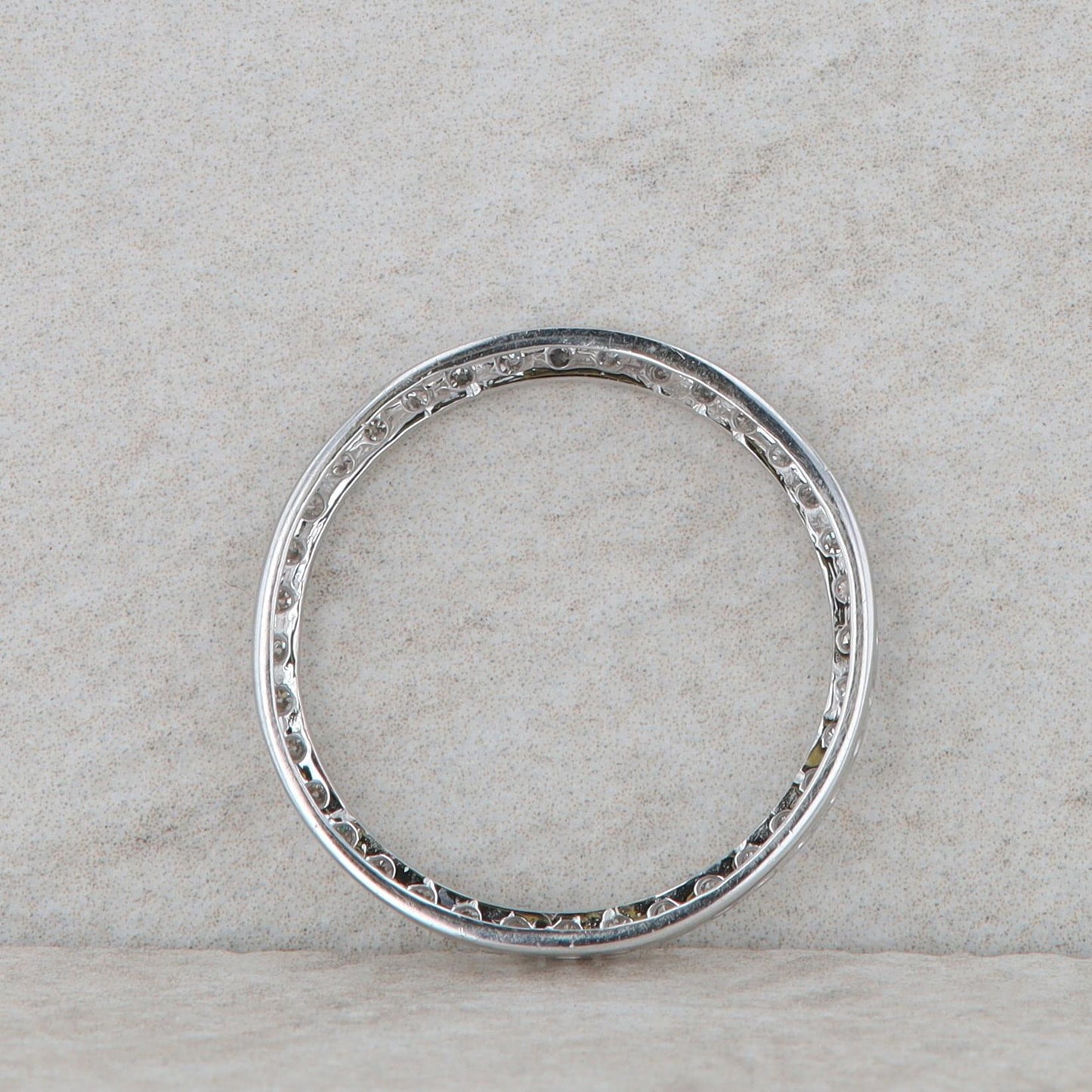 10k White Gold Diamond Circle Slide Pendant