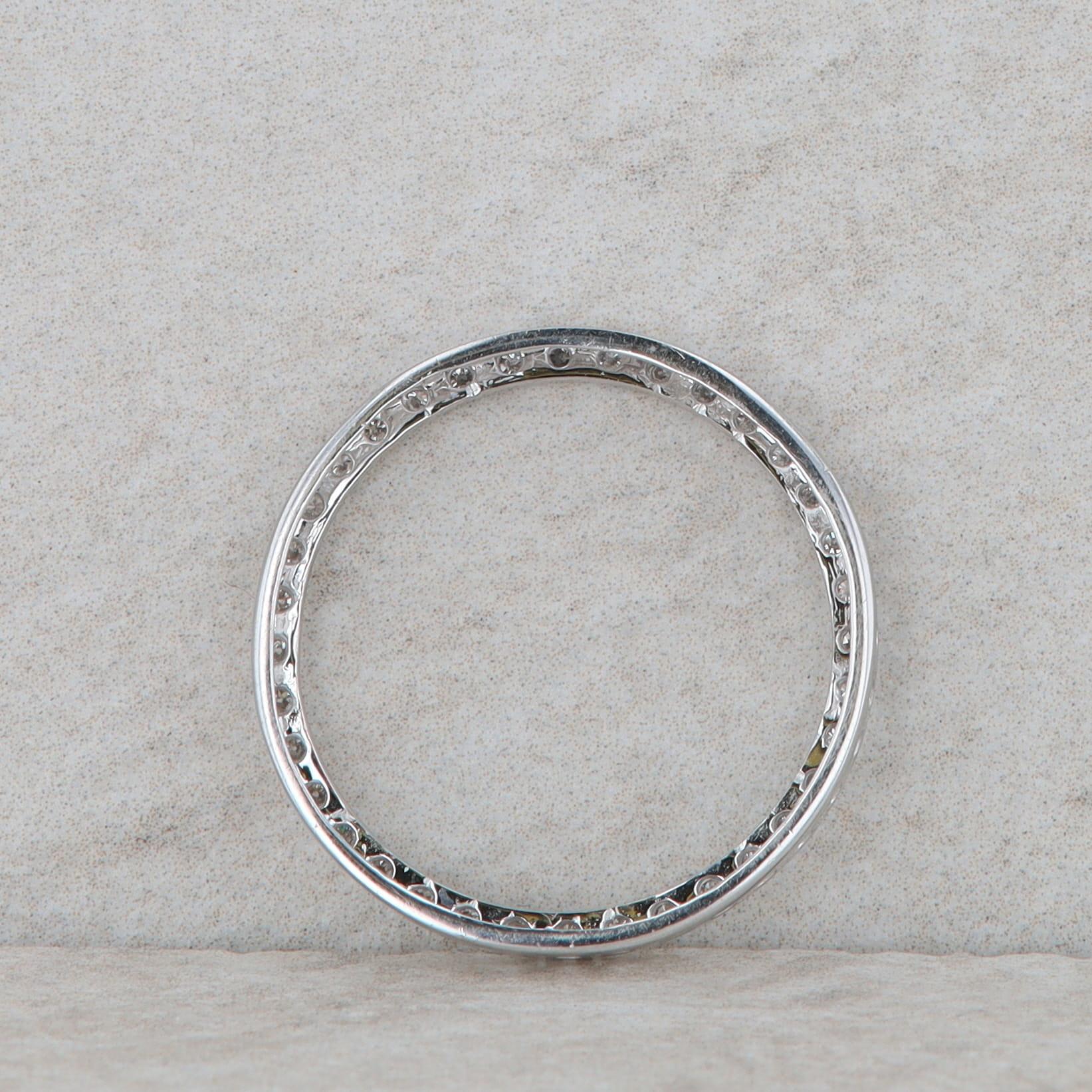 10k White Gold Diamond Circle Slide Pendant