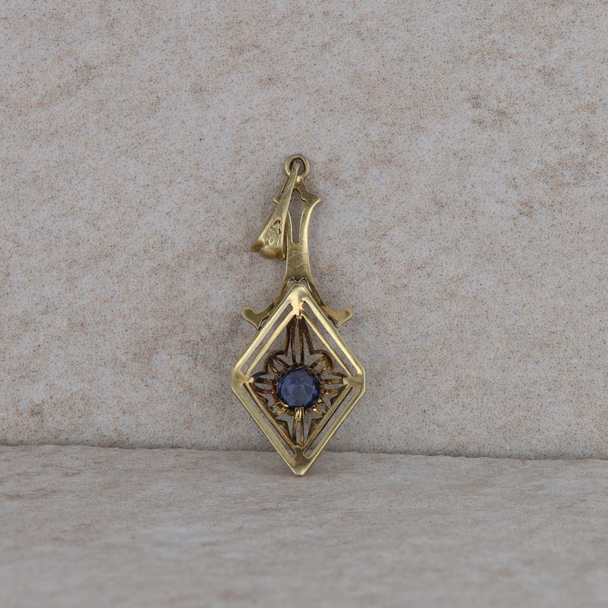 14k Yellow Gold Sapphire Filigree Pendant