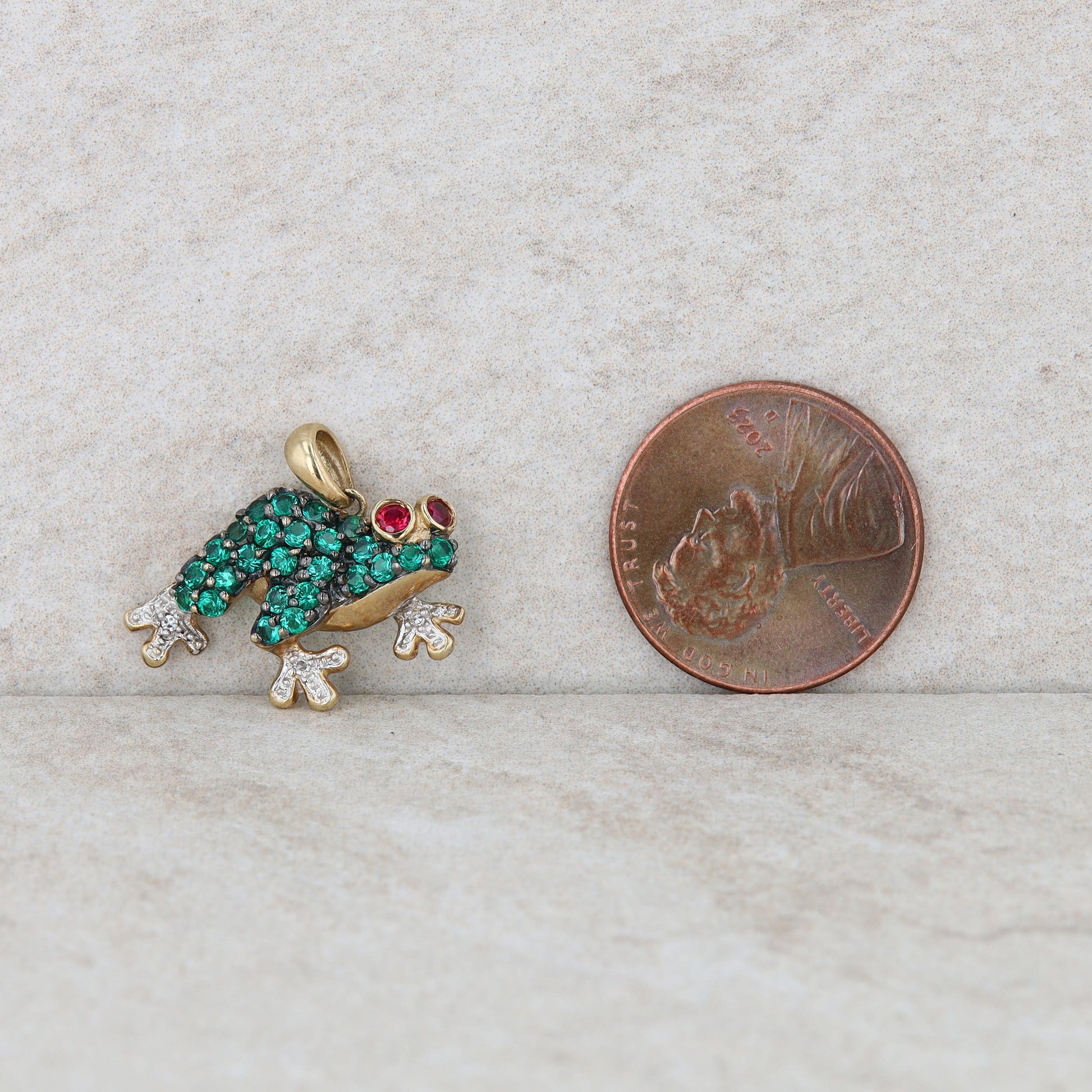 10k Yellow Gold Synthetic Emerald, Synthetic Ruby Frog Charm/Pendant