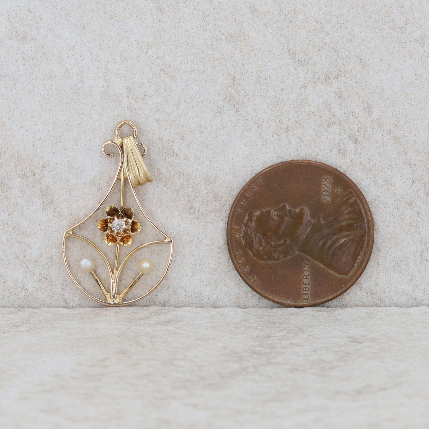 14k Yellow Gold Diamond and Freshwater Cultured Pearl Flower Pendant