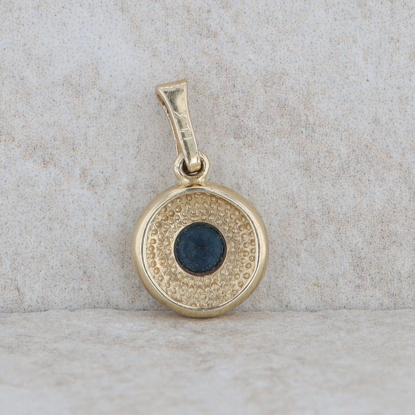 14k Yellow Gold Sapphire Round Disc Style Pendant